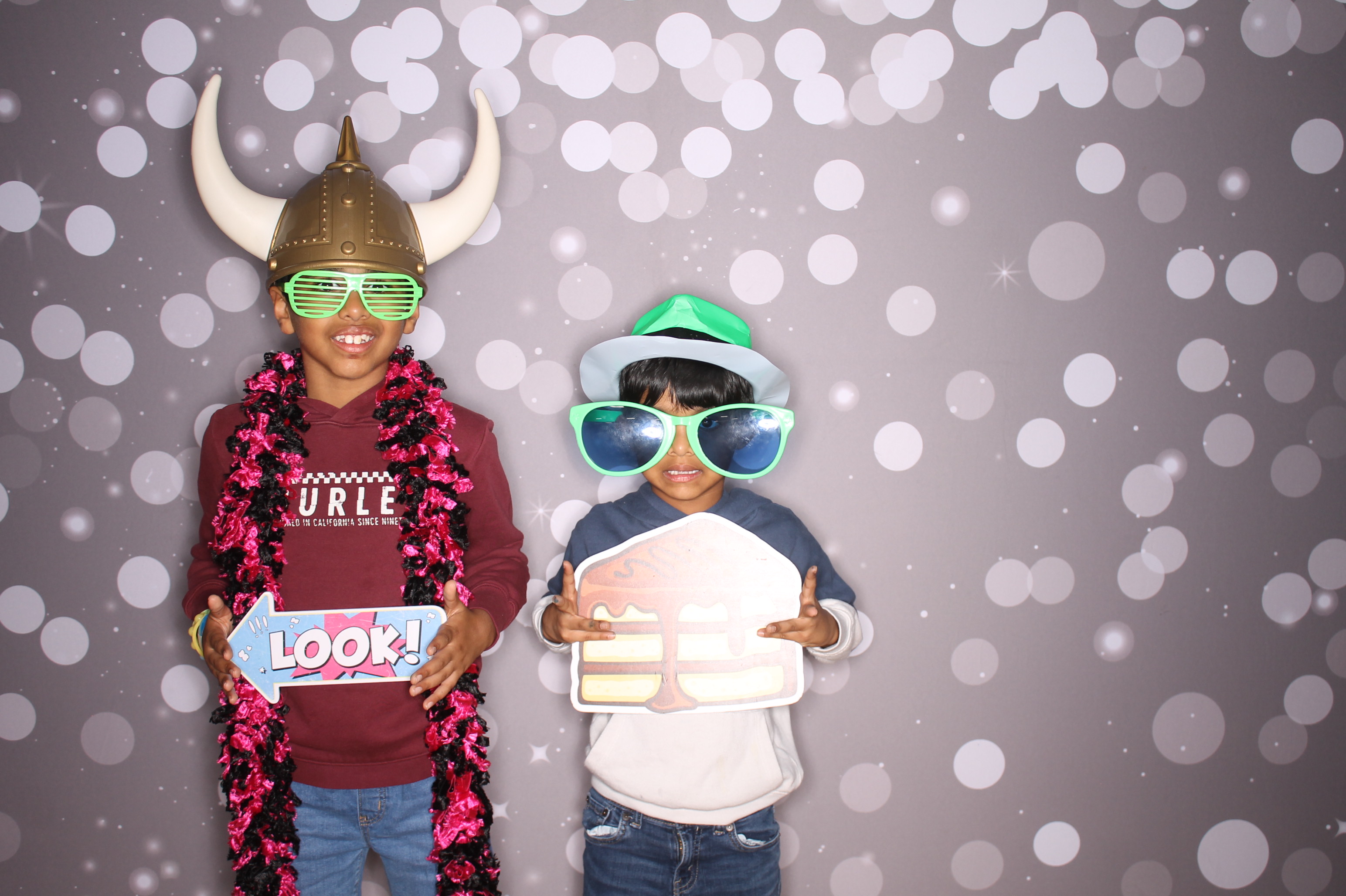 South Lebanon Elementary School Spring Frenzy | View more photos from the event at gallery.photoboothcincy.com/u/PhotoBoothCincy/South-Lebanon-Elementary-School-Spring-Frenzy