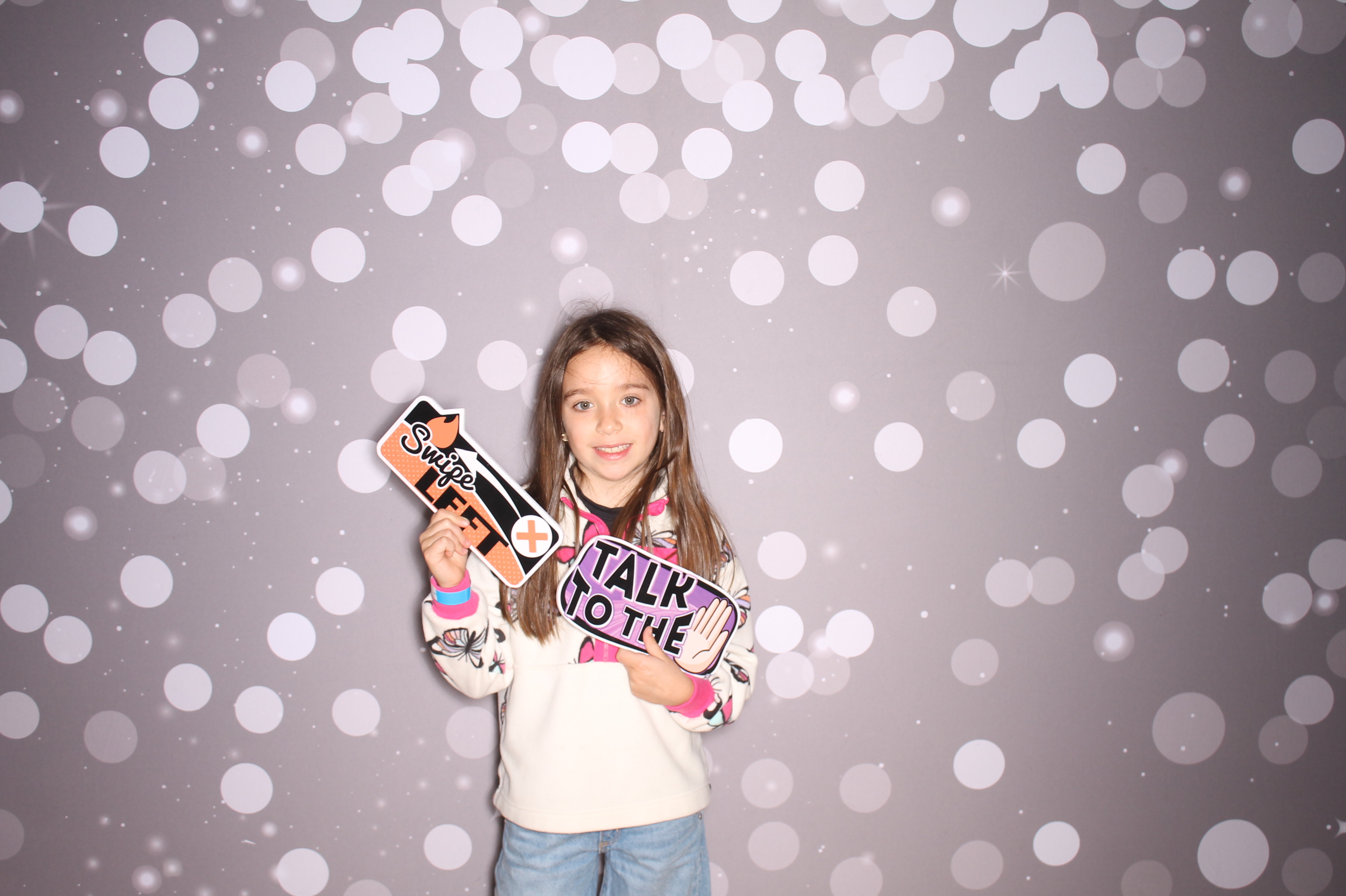 South Lebanon Elementary School Spring Frenzy | View more photos from the event at gallery.photoboothcincy.com/u/PhotoBoothCincy/South-Lebanon-Elementary-School-Spring-Frenzy