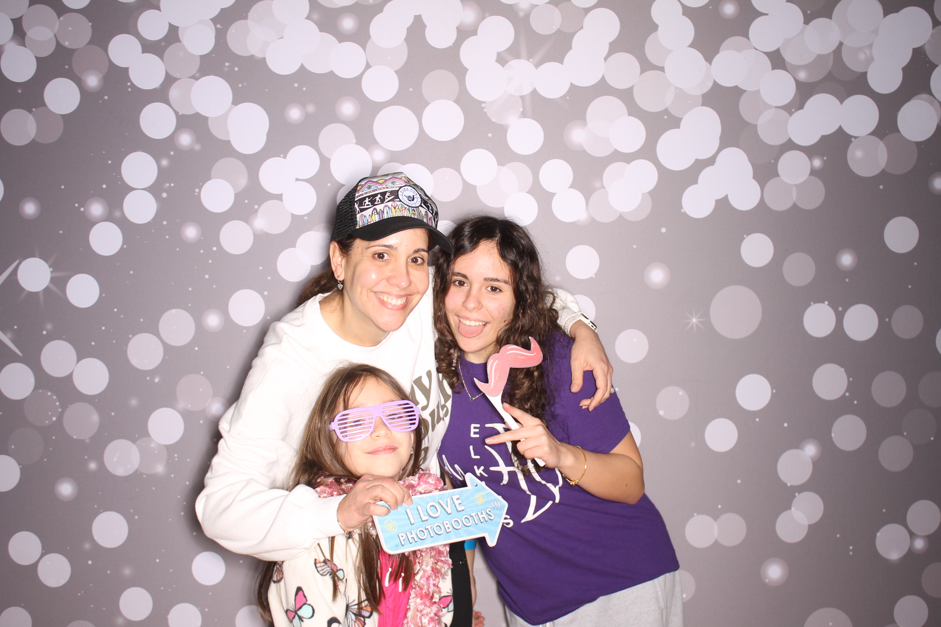 South Lebanon Elementary School Spring Frenzy | View more photos from the event at gallery.photoboothcincy.com/u/PhotoBoothCincy/South-Lebanon-Elementary-School-Spring-Frenzy