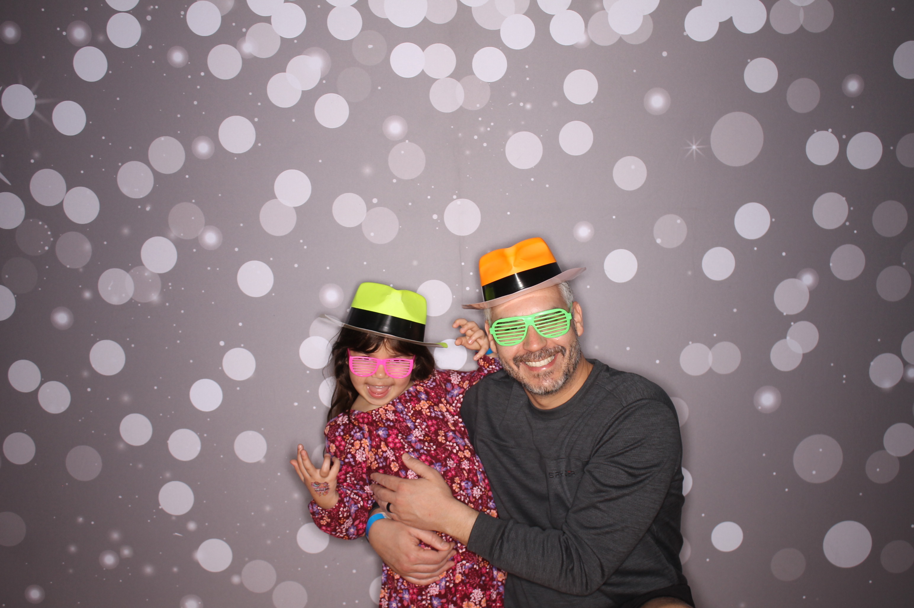 South Lebanon Elementary School Spring Frenzy | View more photos from the event at gallery.photoboothcincy.com/u/PhotoBoothCincy/South-Lebanon-Elementary-School-Spring-Frenzy