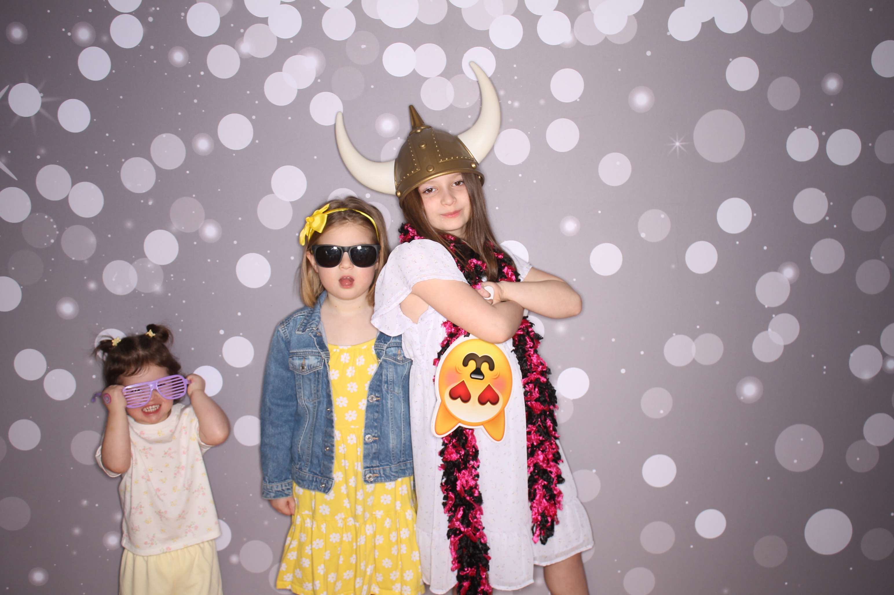 South Lebanon Elementary School Spring Frenzy | View more photos from the event at gallery.photoboothcincy.com/u/PhotoBoothCincy/South-Lebanon-Elementary-School-Spring-Frenzy