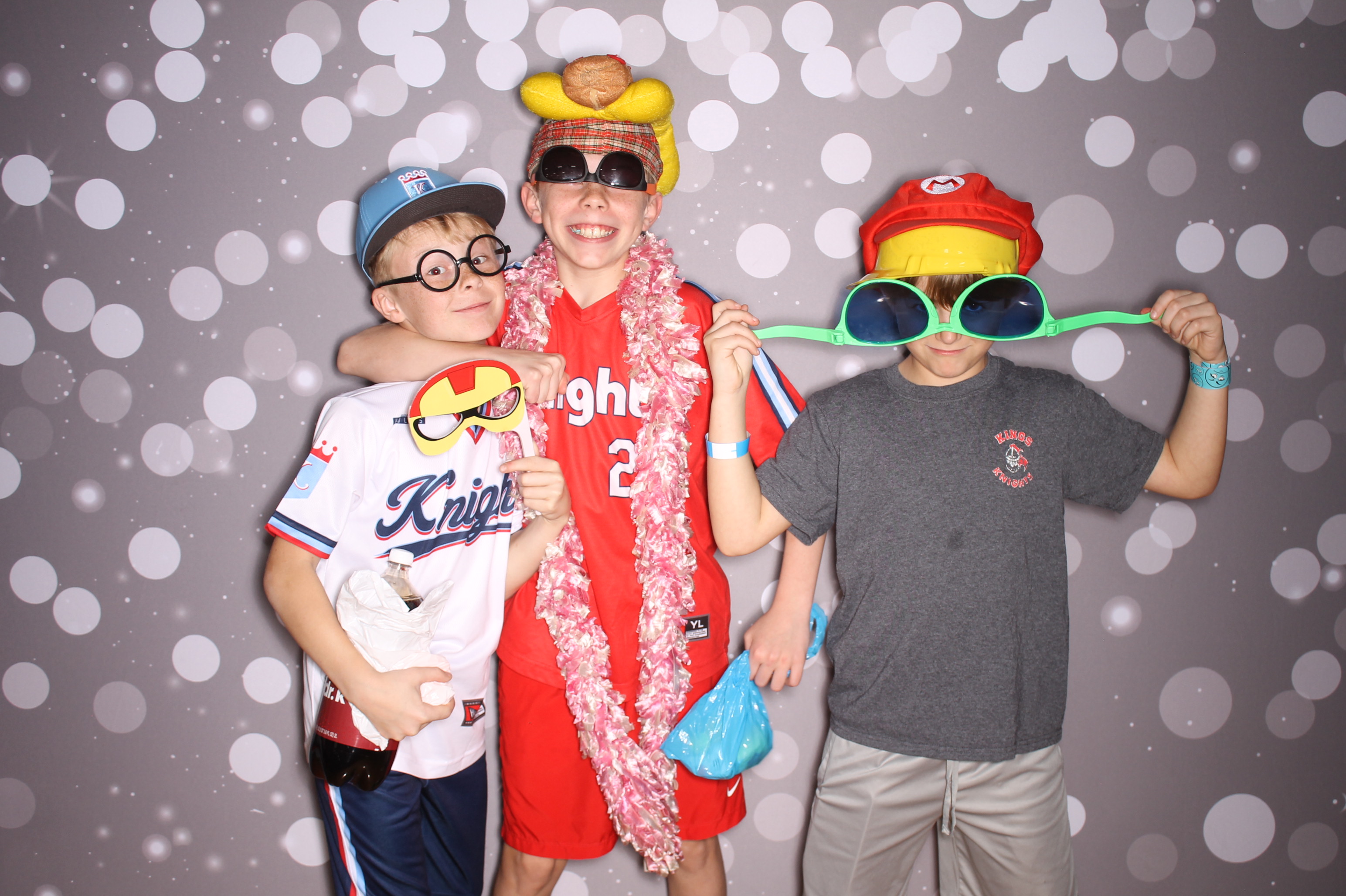 South Lebanon Elementary School Spring Frenzy | View more photos from the event at gallery.photoboothcincy.com/u/PhotoBoothCincy/South-Lebanon-Elementary-School-Spring-Frenzy