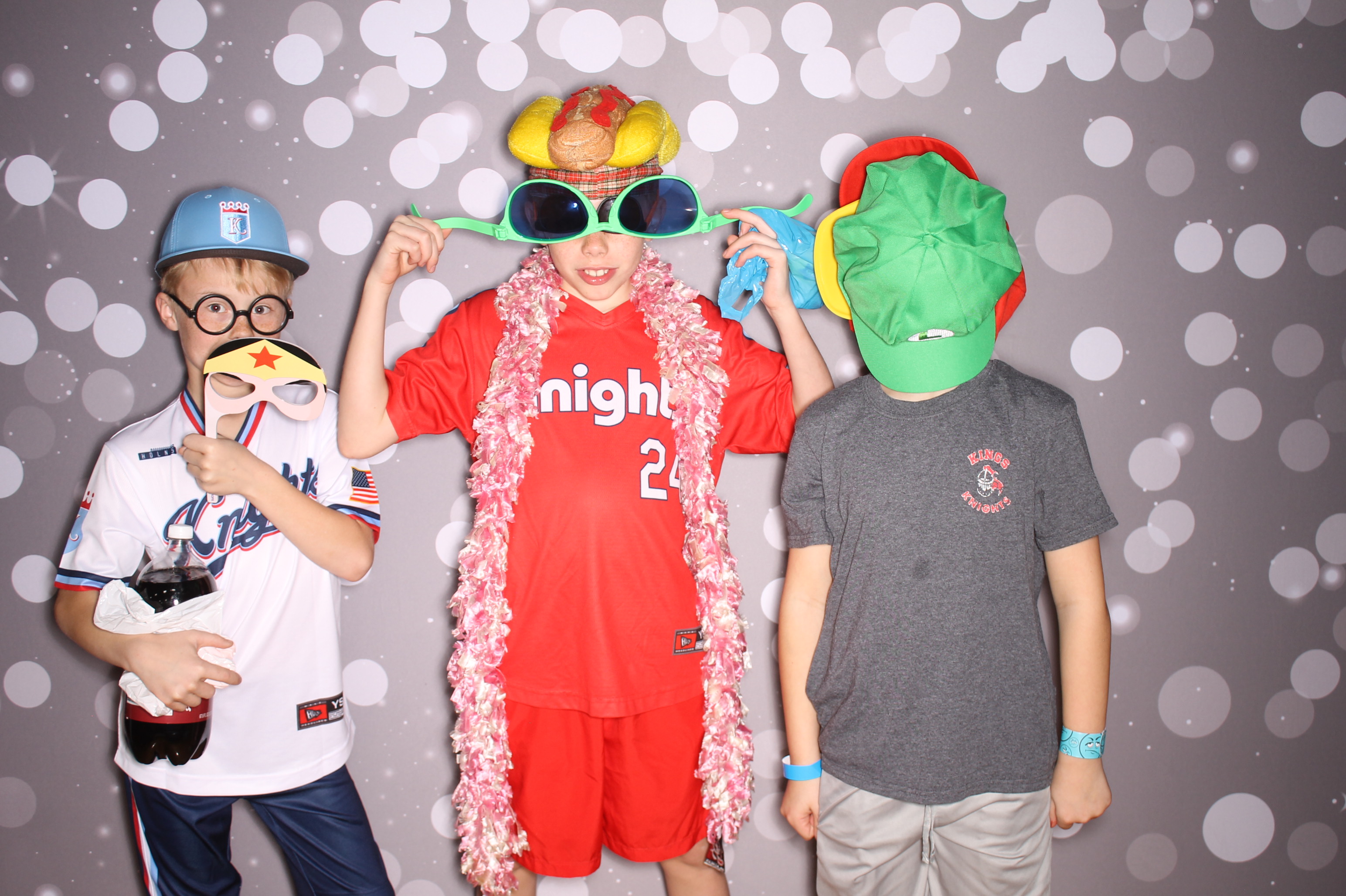 South Lebanon Elementary School Spring Frenzy | View more photos from the event at gallery.photoboothcincy.com/u/PhotoBoothCincy/South-Lebanon-Elementary-School-Spring-Frenzy