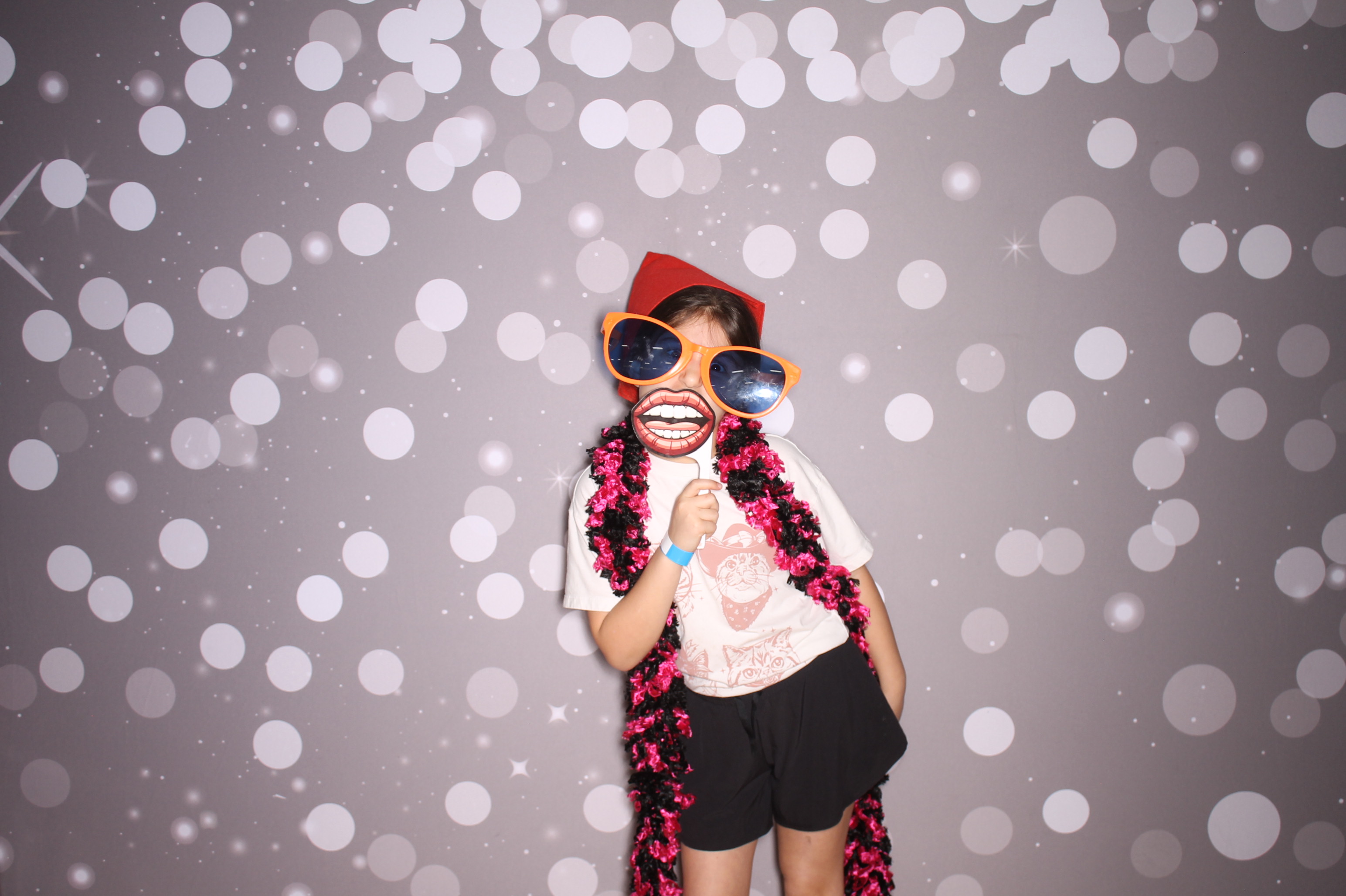 South Lebanon Elementary School Spring Frenzy | View more photos from the event at gallery.photoboothcincy.com/u/PhotoBoothCincy/South-Lebanon-Elementary-School-Spring-Frenzy