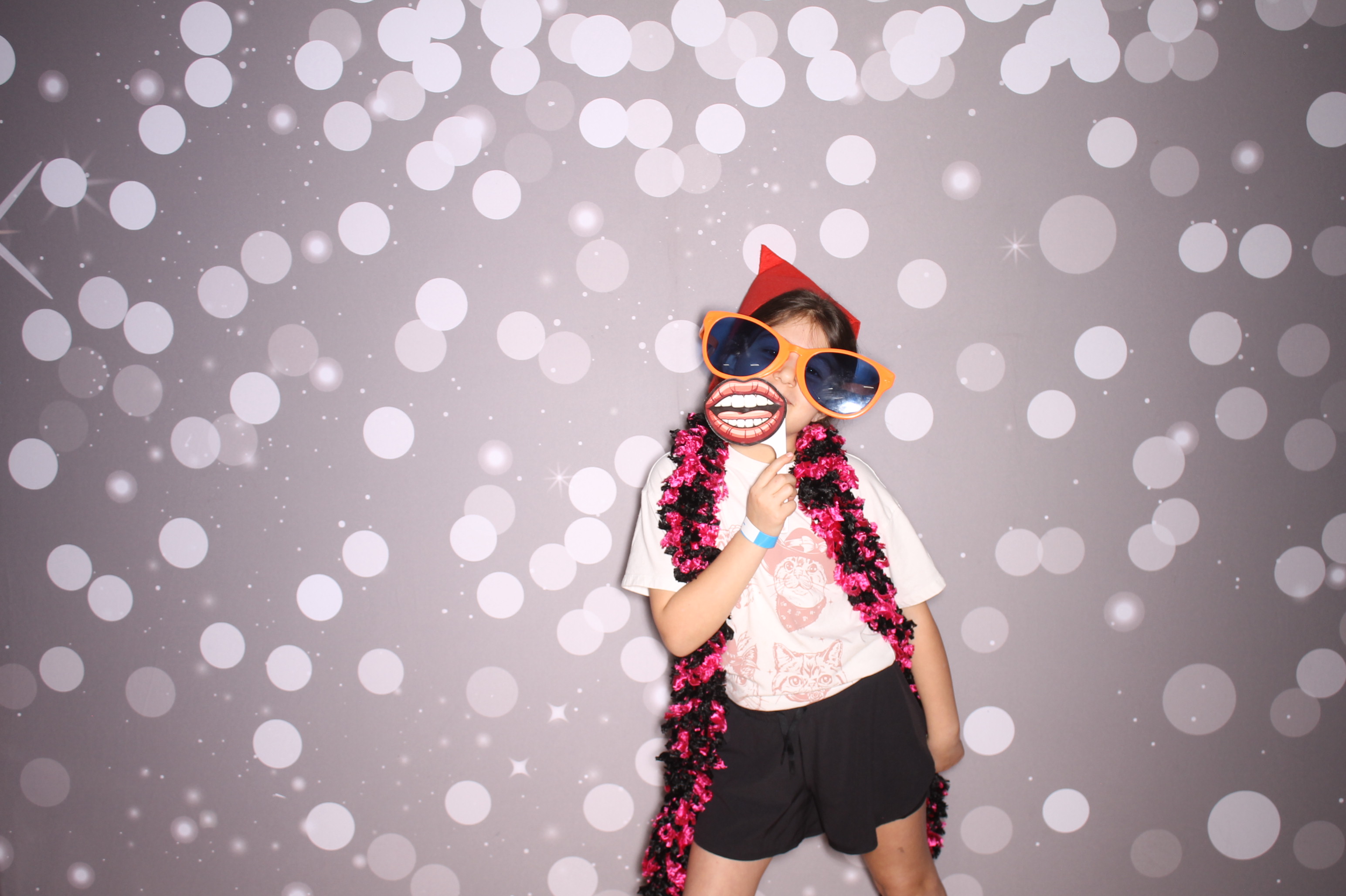 South Lebanon Elementary School Spring Frenzy | View more photos from the event at gallery.photoboothcincy.com/u/PhotoBoothCincy/South-Lebanon-Elementary-School-Spring-Frenzy
