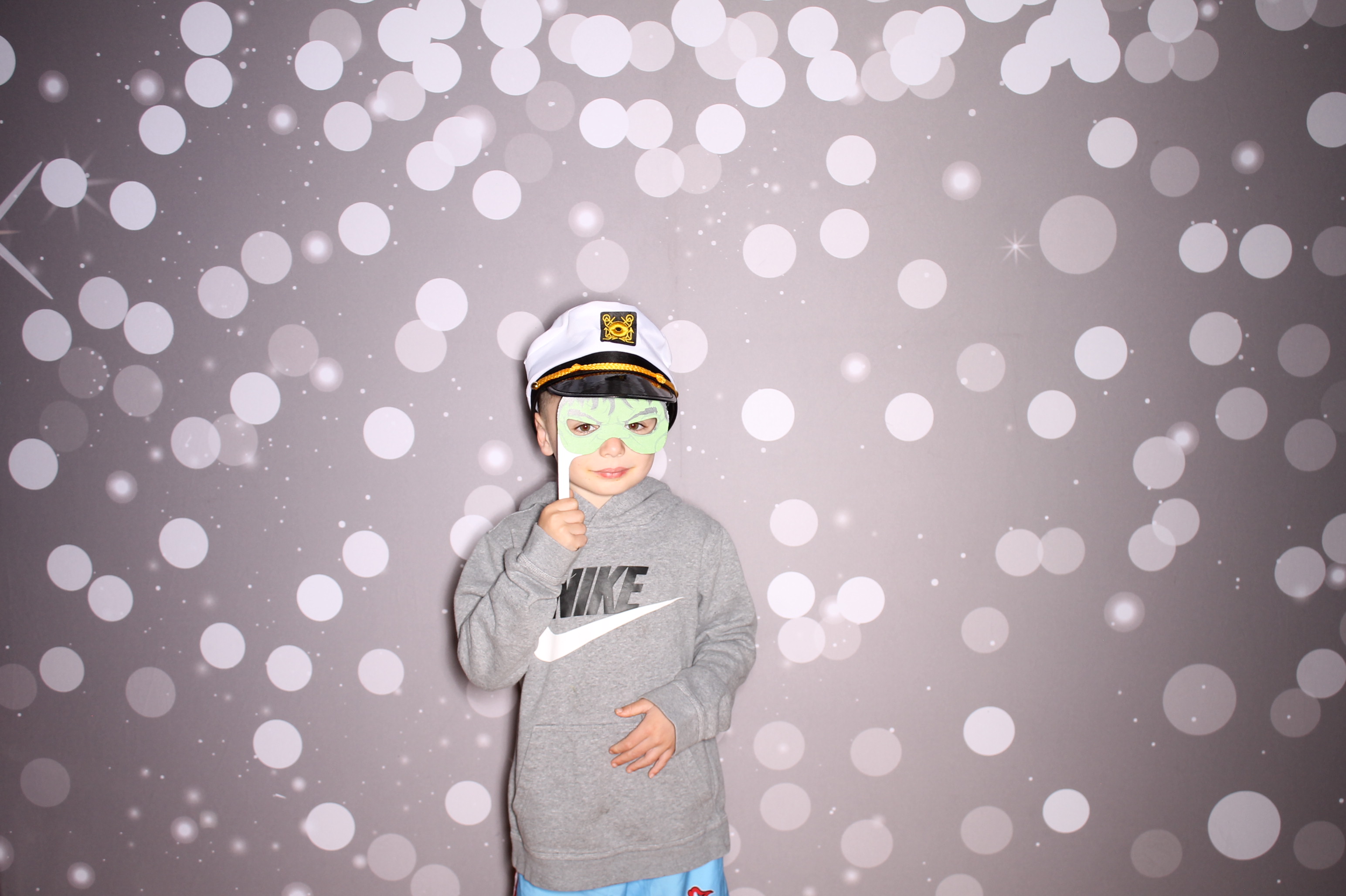South Lebanon Elementary School Spring Frenzy | View more photos from the event at gallery.photoboothcincy.com/u/PhotoBoothCincy/South-Lebanon-Elementary-School-Spring-Frenzy