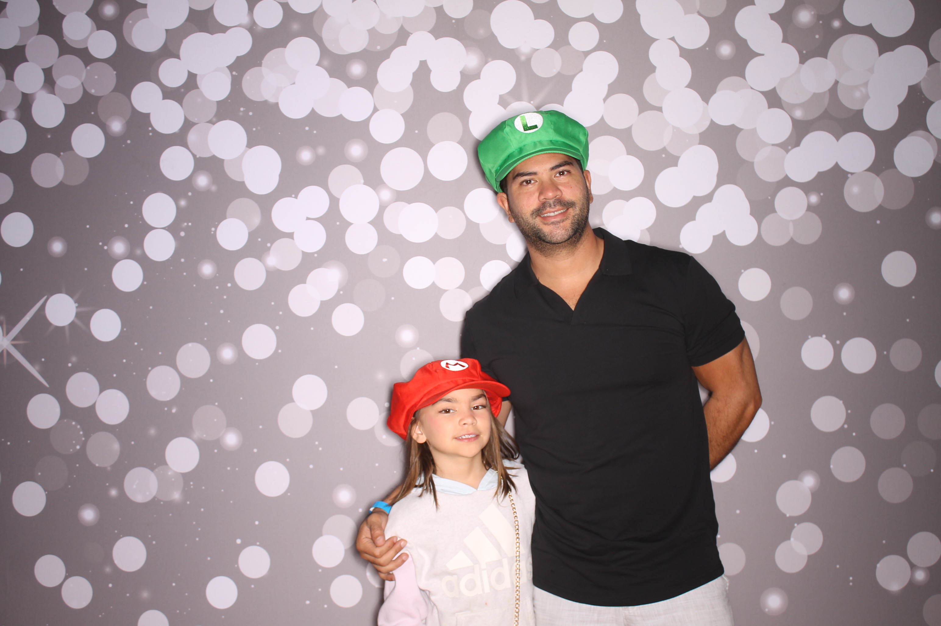 South Lebanon Elementary School Spring Frenzy | View more photos from the event at gallery.photoboothcincy.com/u/PhotoBoothCincy/South-Lebanon-Elementary-School-Spring-Frenzy
