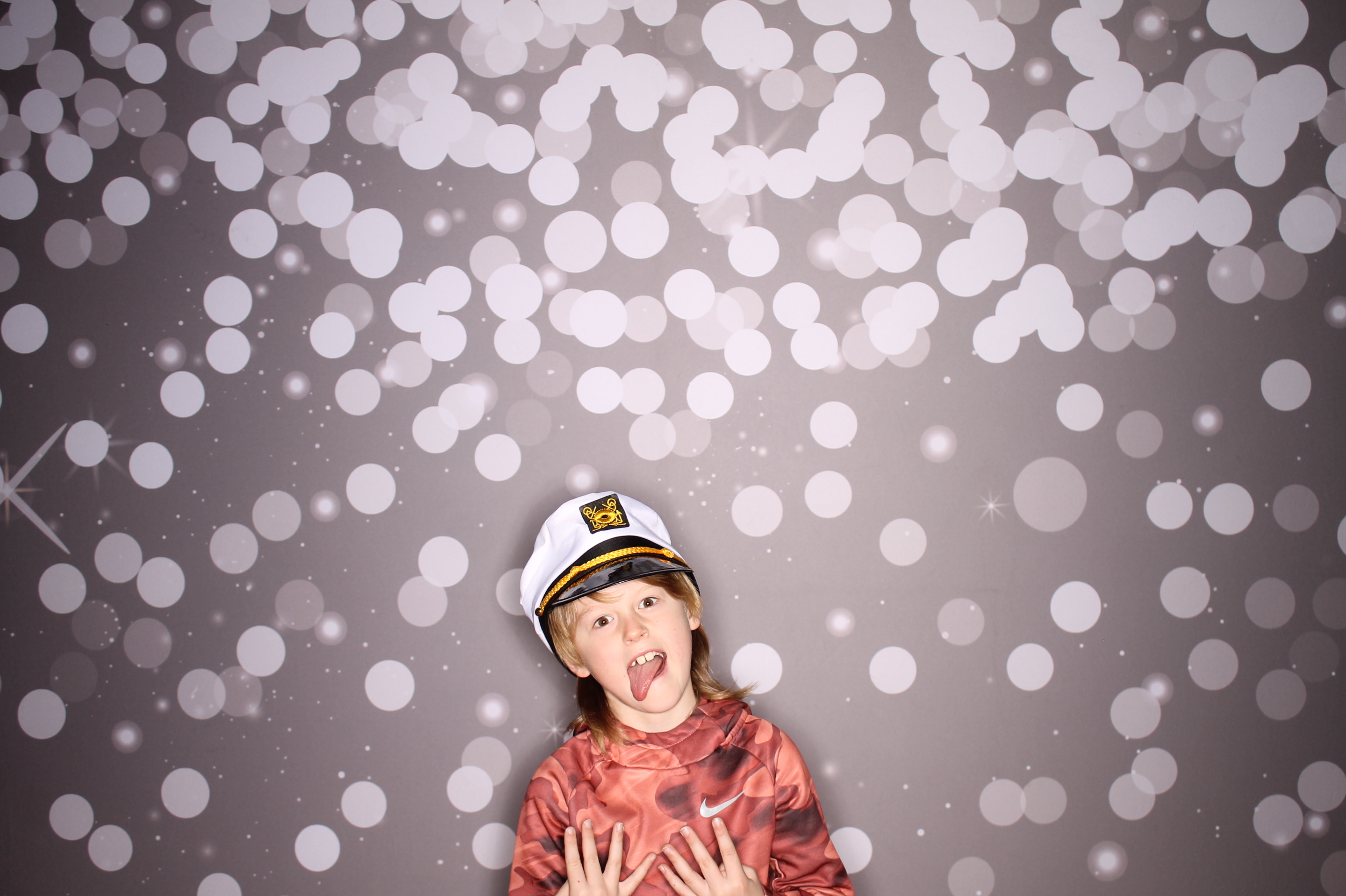 South Lebanon Elementary School Spring Frenzy | View more photos from the event at gallery.photoboothcincy.com/u/PhotoBoothCincy/South-Lebanon-Elementary-School-Spring-Frenzy