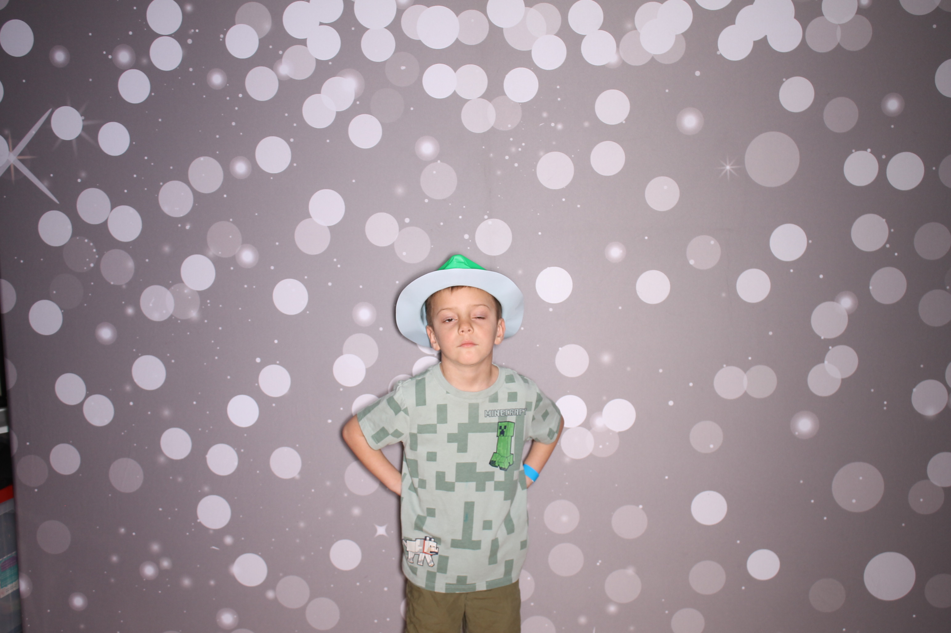 South Lebanon Elementary School Spring Frenzy | View more photos from the event at gallery.photoboothcincy.com/u/PhotoBoothCincy/South-Lebanon-Elementary-School-Spring-Frenzy