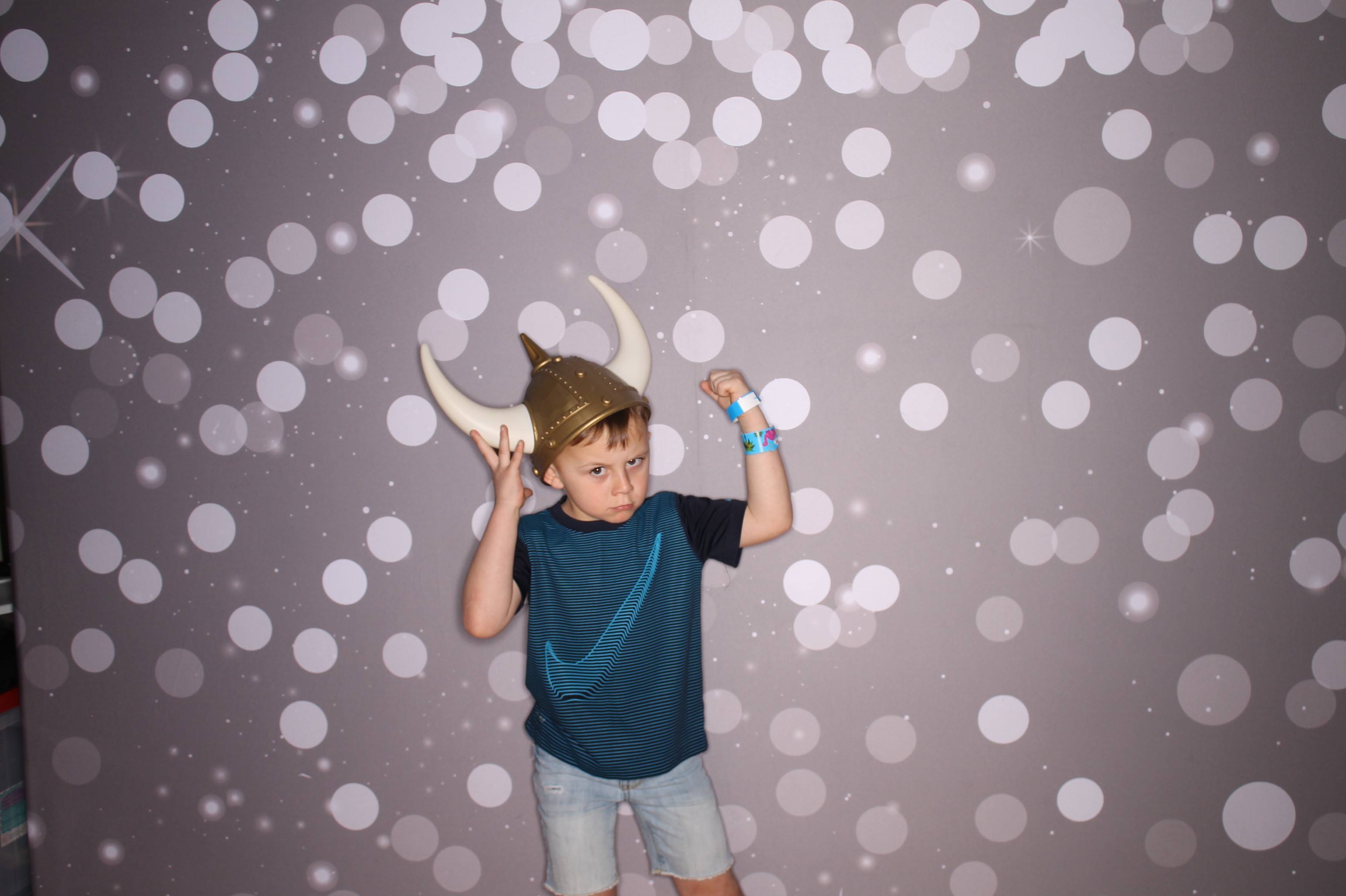 South Lebanon Elementary School Spring Frenzy | View more photos from the event at gallery.photoboothcincy.com/u/PhotoBoothCincy/South-Lebanon-Elementary-School-Spring-Frenzy