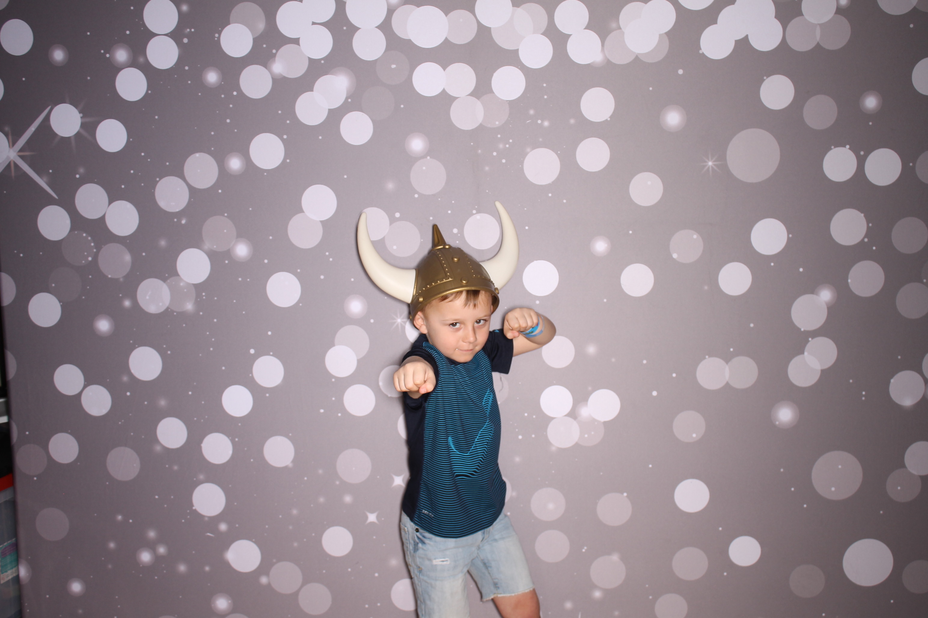 South Lebanon Elementary School Spring Frenzy | View more photos from the event at gallery.photoboothcincy.com/u/PhotoBoothCincy/South-Lebanon-Elementary-School-Spring-Frenzy
