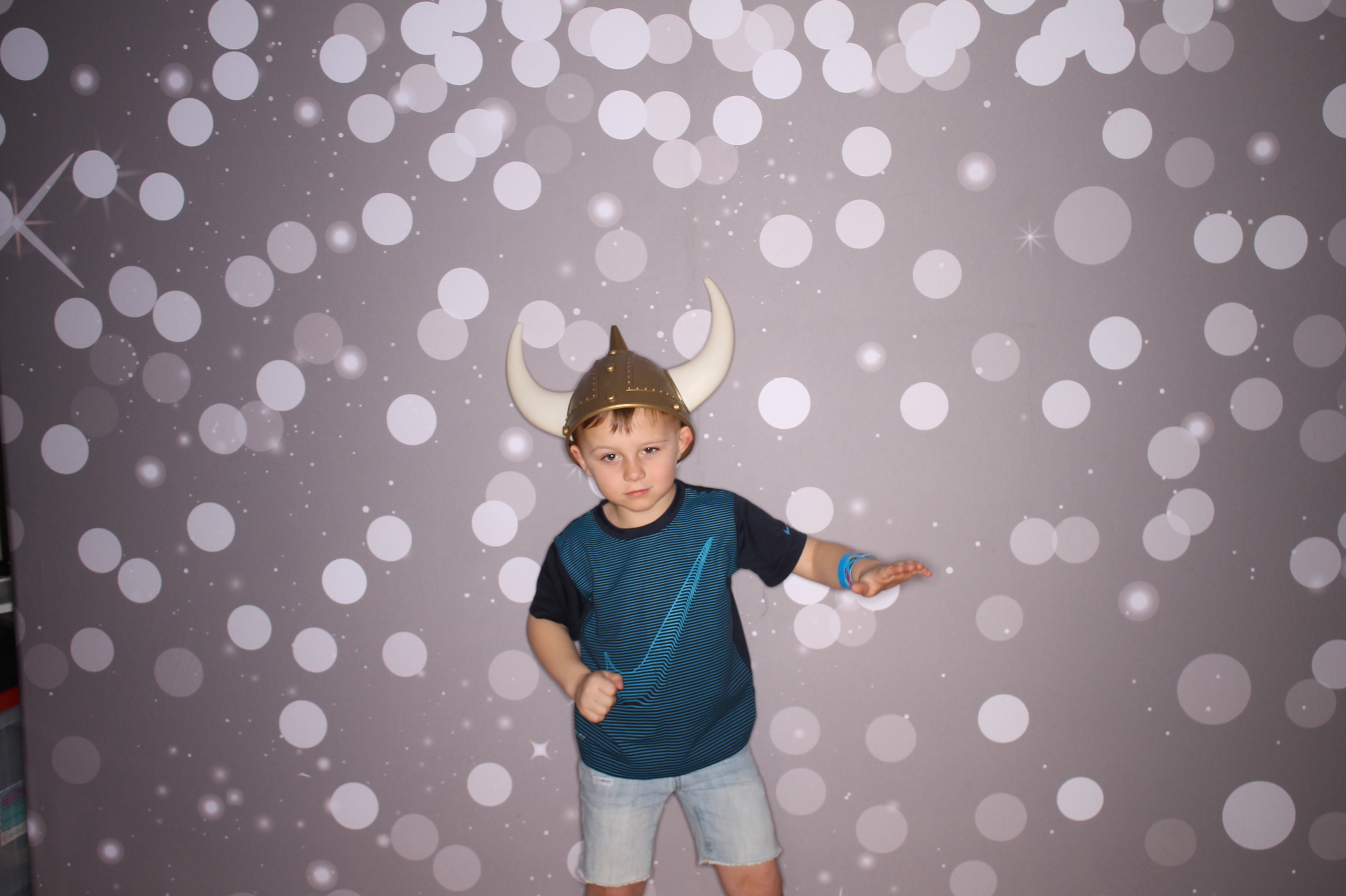 South Lebanon Elementary School Spring Frenzy | View more photos from the event at gallery.photoboothcincy.com/u/PhotoBoothCincy/South-Lebanon-Elementary-School-Spring-Frenzy