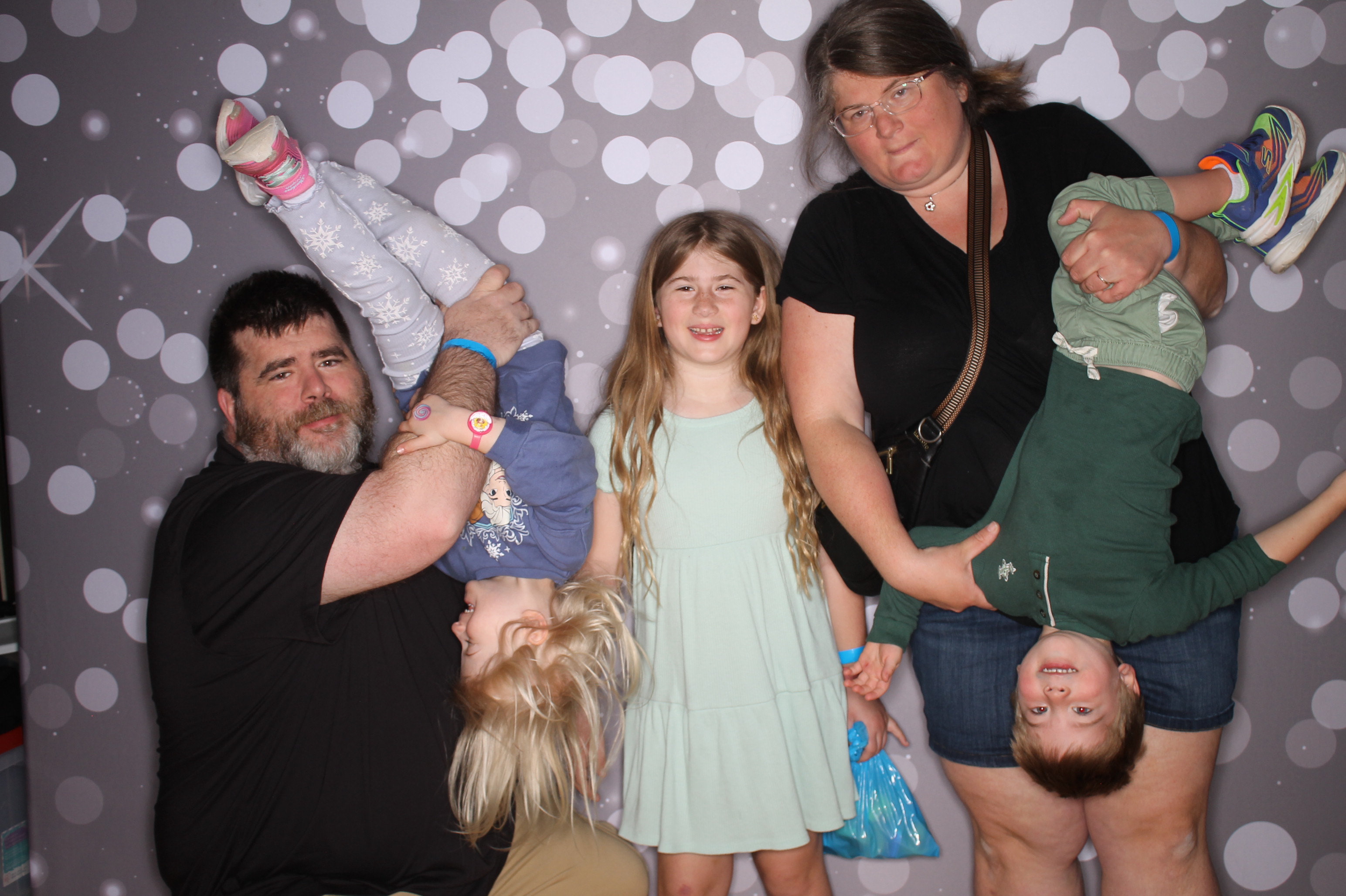South Lebanon Elementary School Spring Frenzy | View more photos from the event at gallery.photoboothcincy.com/u/PhotoBoothCincy/South-Lebanon-Elementary-School-Spring-Frenzy