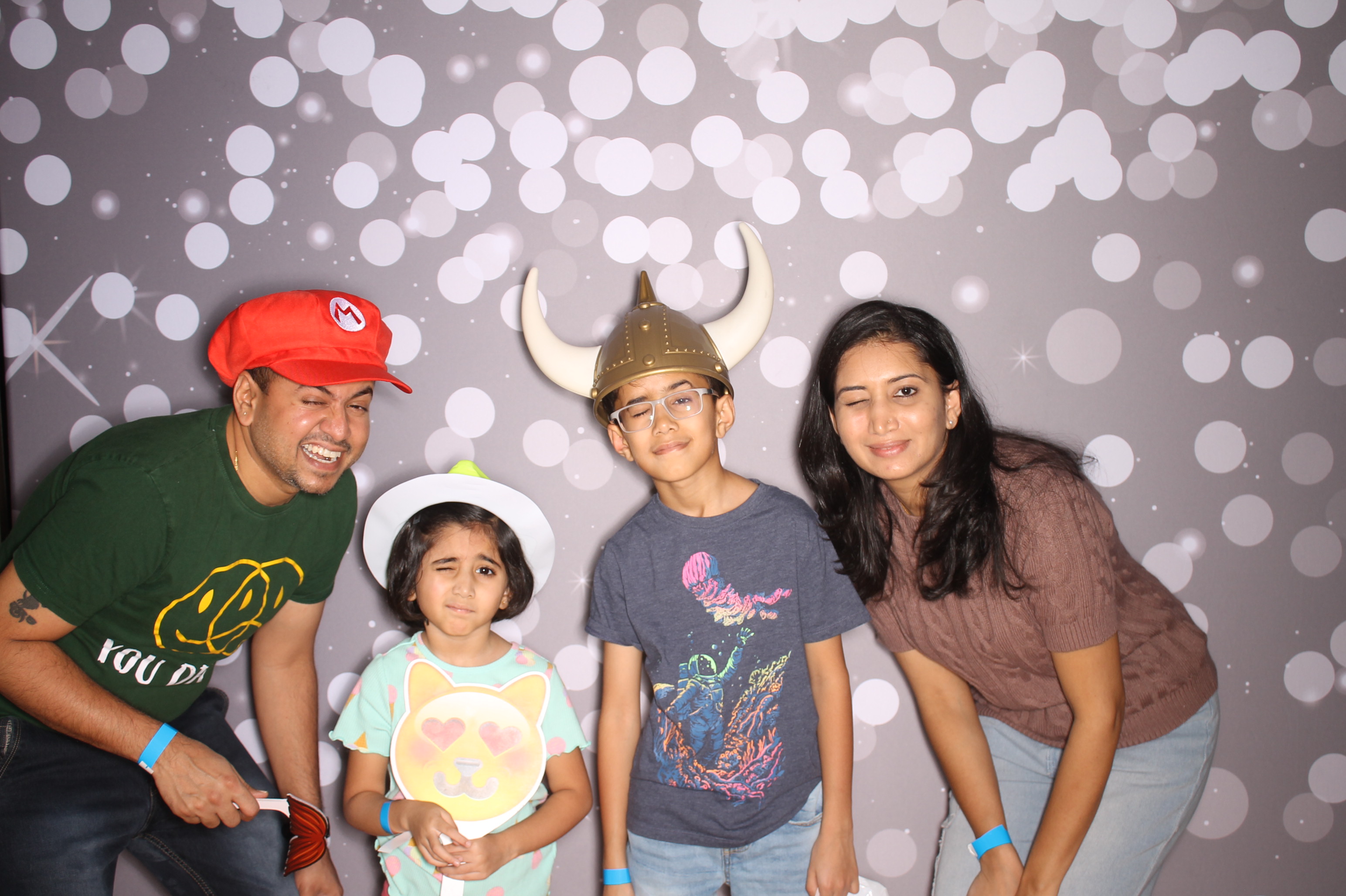 South Lebanon Elementary School Spring Frenzy | View more photos from the event at gallery.photoboothcincy.com/u/PhotoBoothCincy/South-Lebanon-Elementary-School-Spring-Frenzy