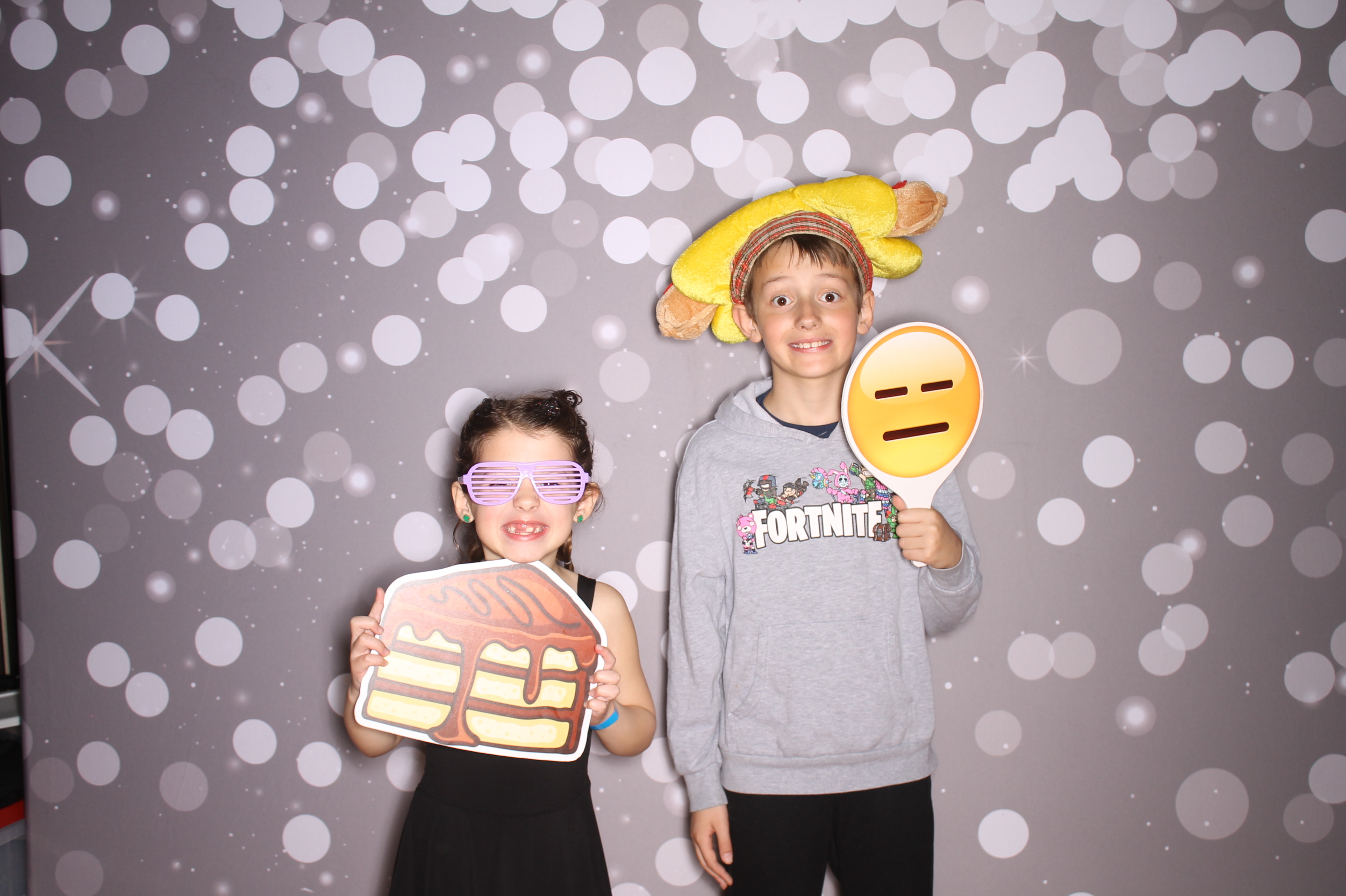 South Lebanon Elementary School Spring Frenzy | View more photos from the event at gallery.photoboothcincy.com/u/PhotoBoothCincy/South-Lebanon-Elementary-School-Spring-Frenzy