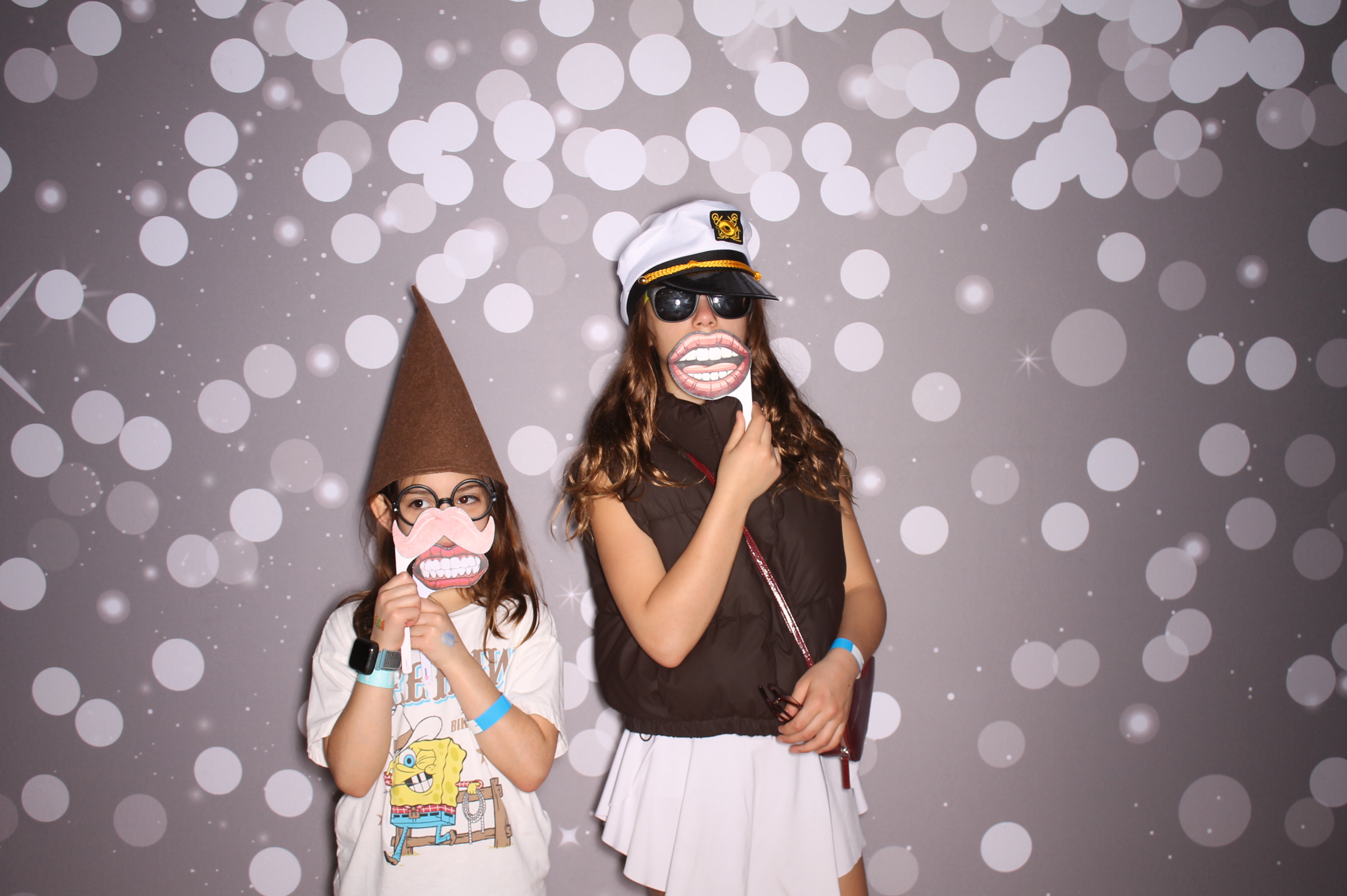 South Lebanon Elementary School Spring Frenzy | View more photos from the event at gallery.photoboothcincy.com/u/PhotoBoothCincy/South-Lebanon-Elementary-School-Spring-Frenzy