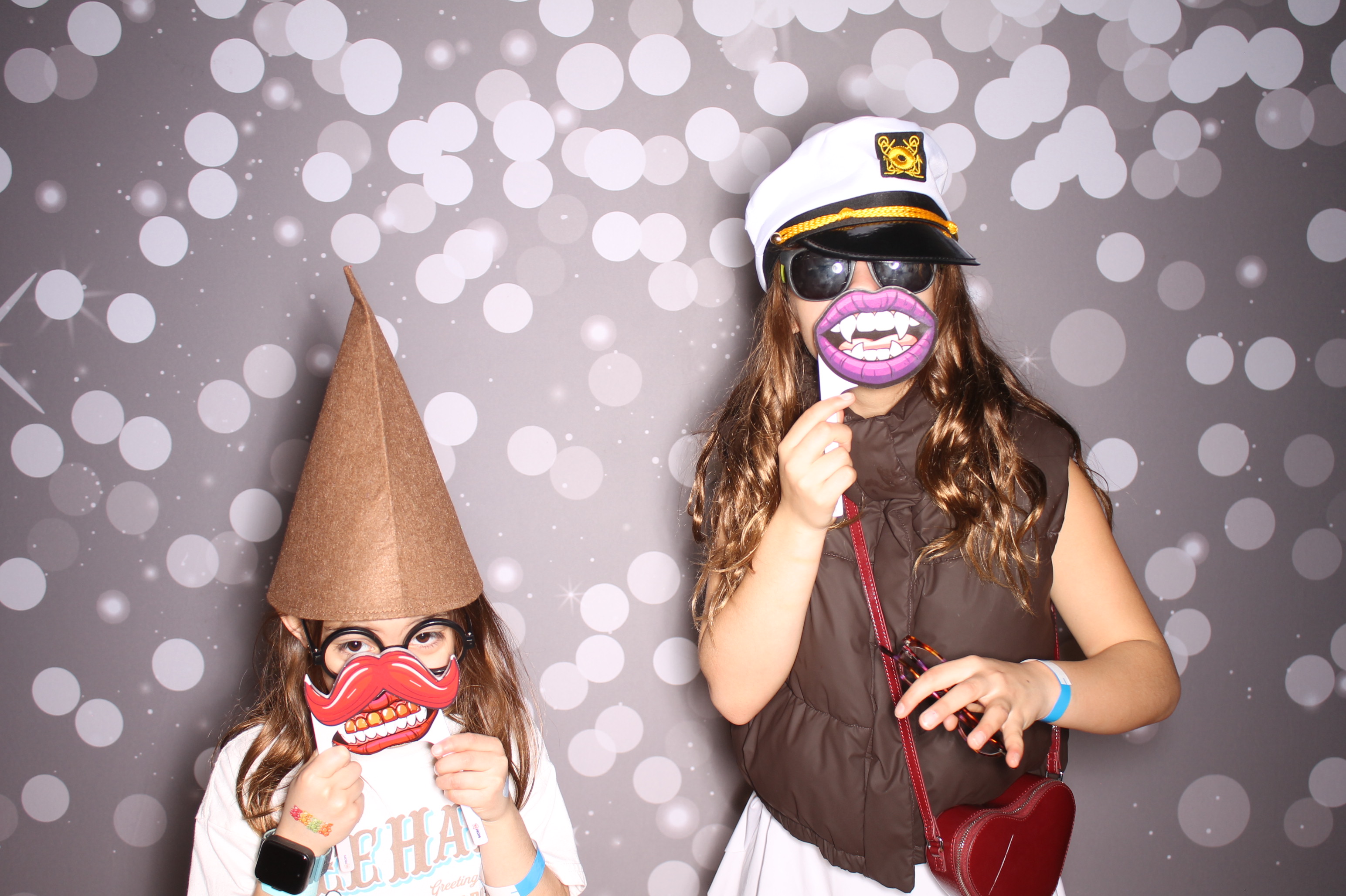 South Lebanon Elementary School Spring Frenzy | View more photos from the event at gallery.photoboothcincy.com/u/PhotoBoothCincy/South-Lebanon-Elementary-School-Spring-Frenzy