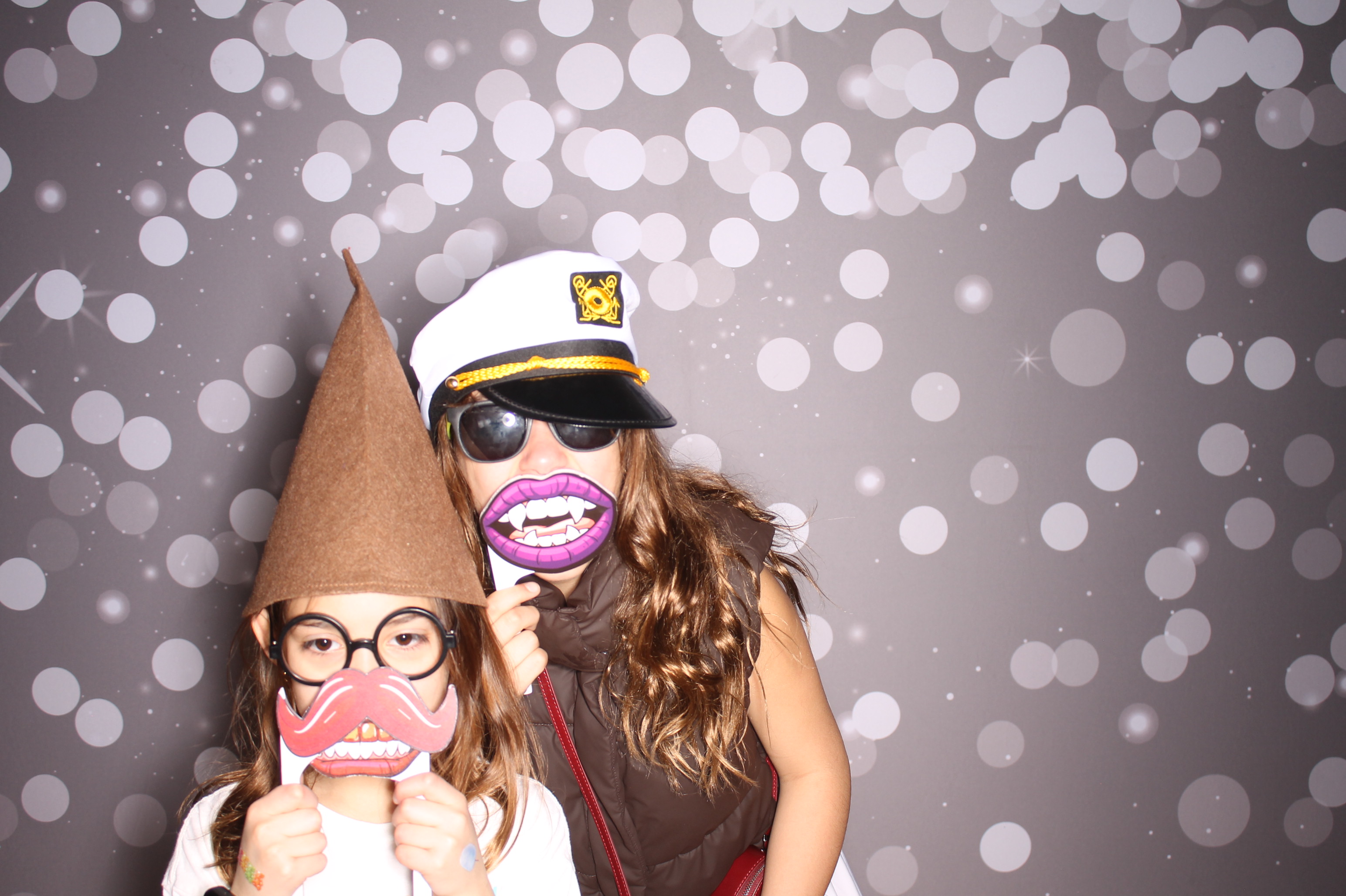 South Lebanon Elementary School Spring Frenzy | View more photos from the event at gallery.photoboothcincy.com/u/PhotoBoothCincy/South-Lebanon-Elementary-School-Spring-Frenzy