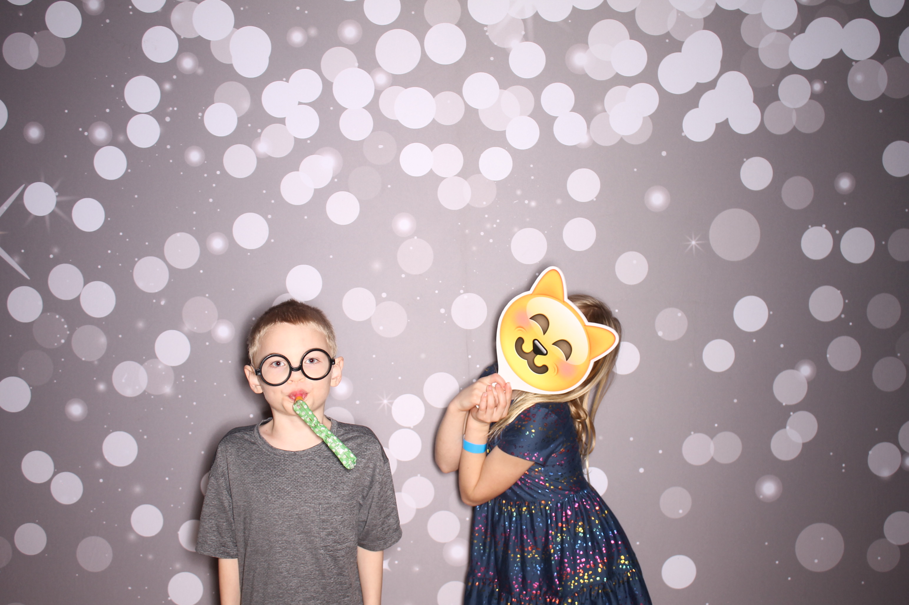 South Lebanon Elementary School Spring Frenzy | View more photos from the event at gallery.photoboothcincy.com/u/PhotoBoothCincy/South-Lebanon-Elementary-School-Spring-Frenzy