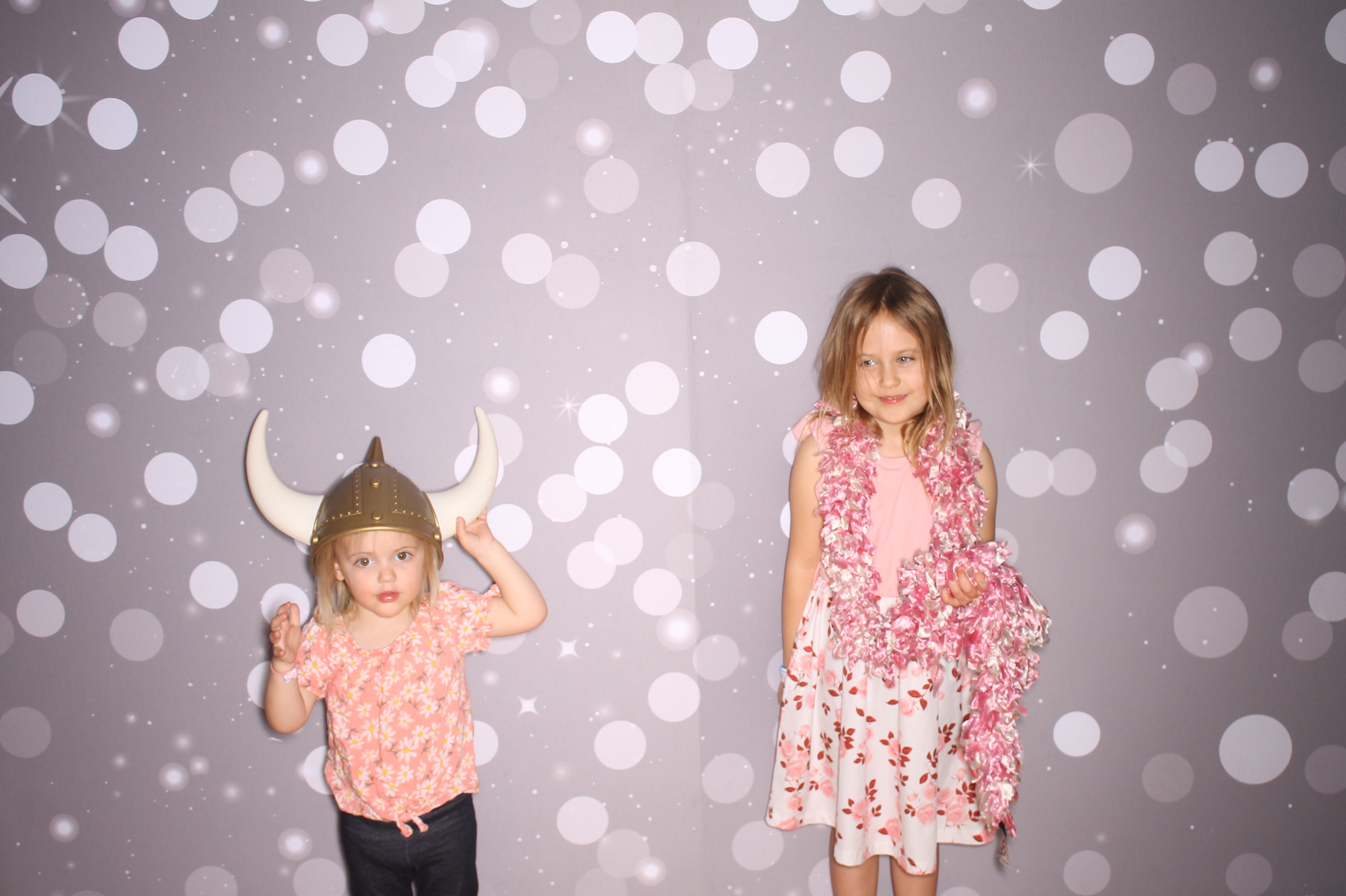South Lebanon Elementary School Spring Frenzy | View more photos from the event at gallery.photoboothcincy.com/u/PhotoBoothCincy/South-Lebanon-Elementary-School-Spring-Frenzy
