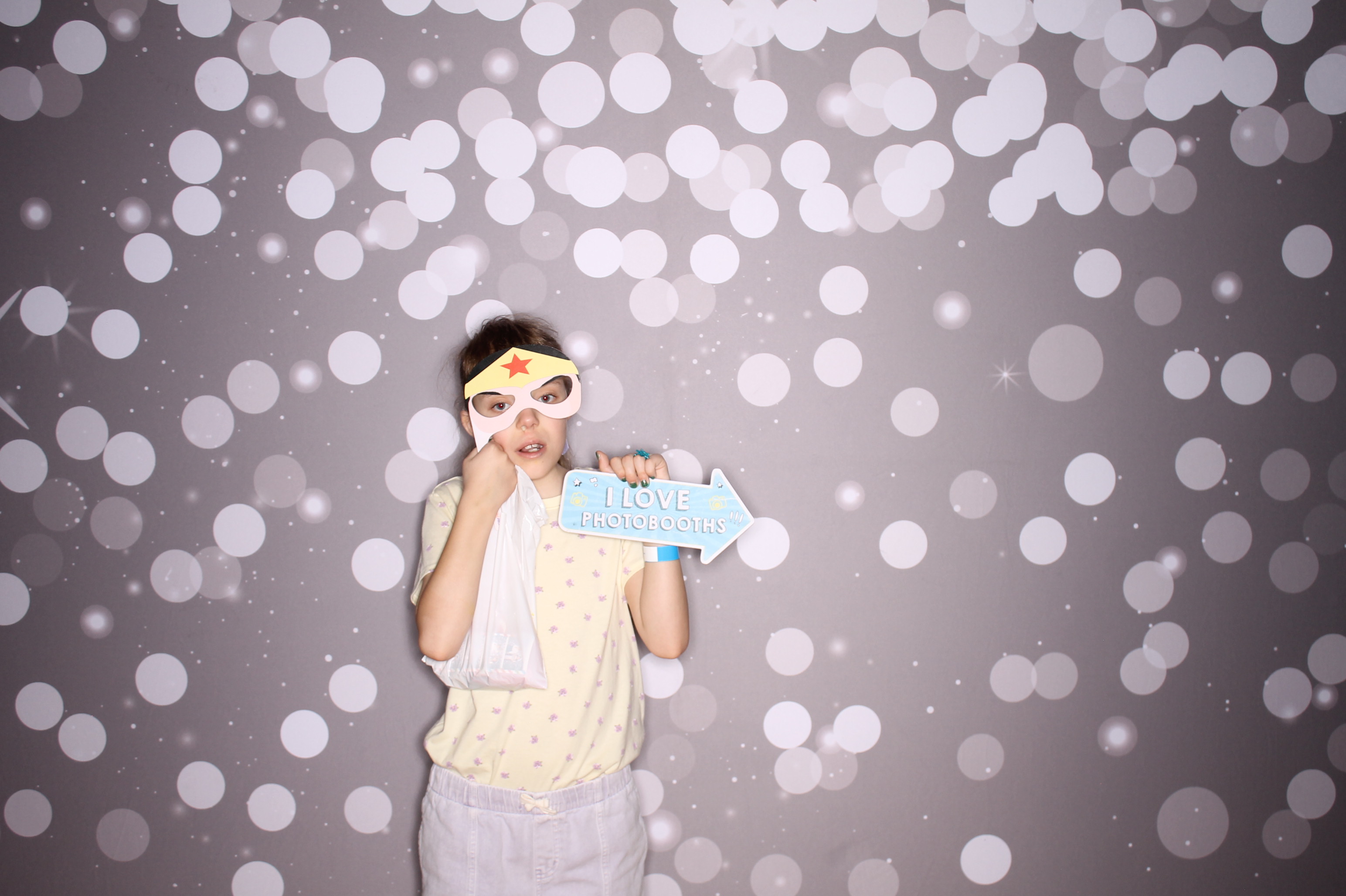 South Lebanon Elementary School Spring Frenzy | View more photos from the event at gallery.photoboothcincy.com/u/PhotoBoothCincy/South-Lebanon-Elementary-School-Spring-Frenzy