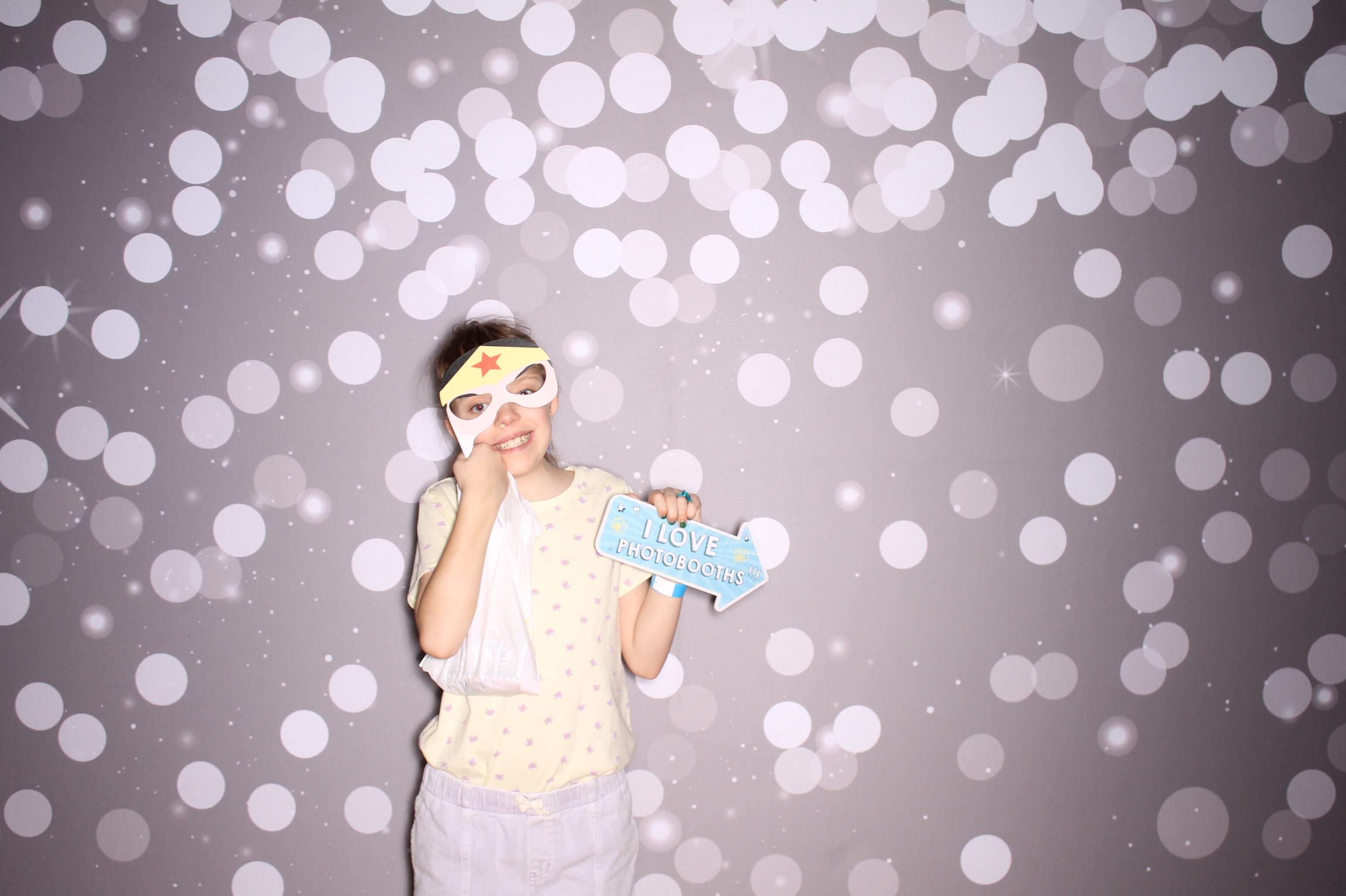South Lebanon Elementary School Spring Frenzy | View more photos from the event at gallery.photoboothcincy.com/u/PhotoBoothCincy/South-Lebanon-Elementary-School-Spring-Frenzy