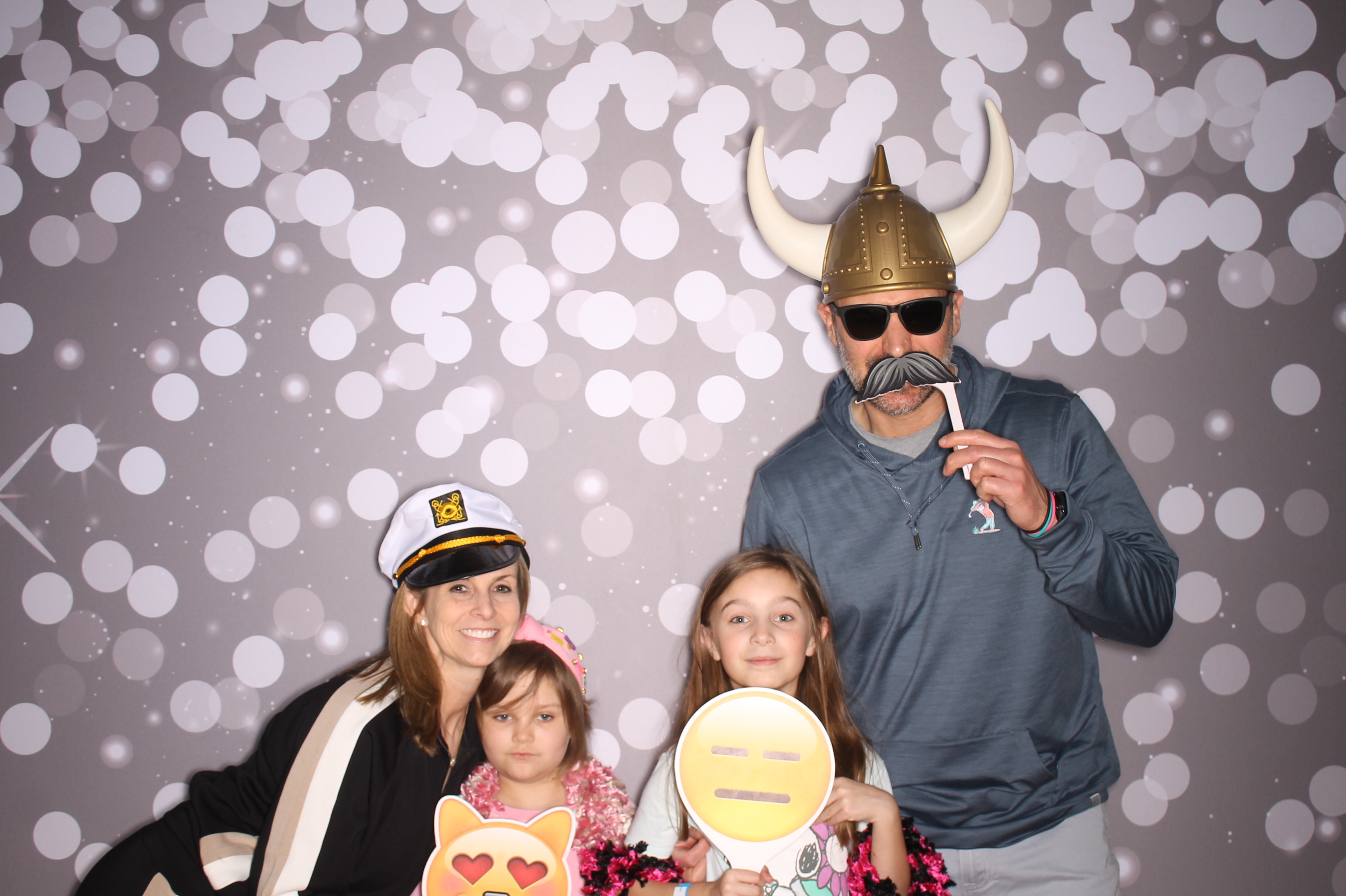 South Lebanon Elementary School Spring Frenzy | View more photos from the event at gallery.photoboothcincy.com/u/PhotoBoothCincy/South-Lebanon-Elementary-School-Spring-Frenzy