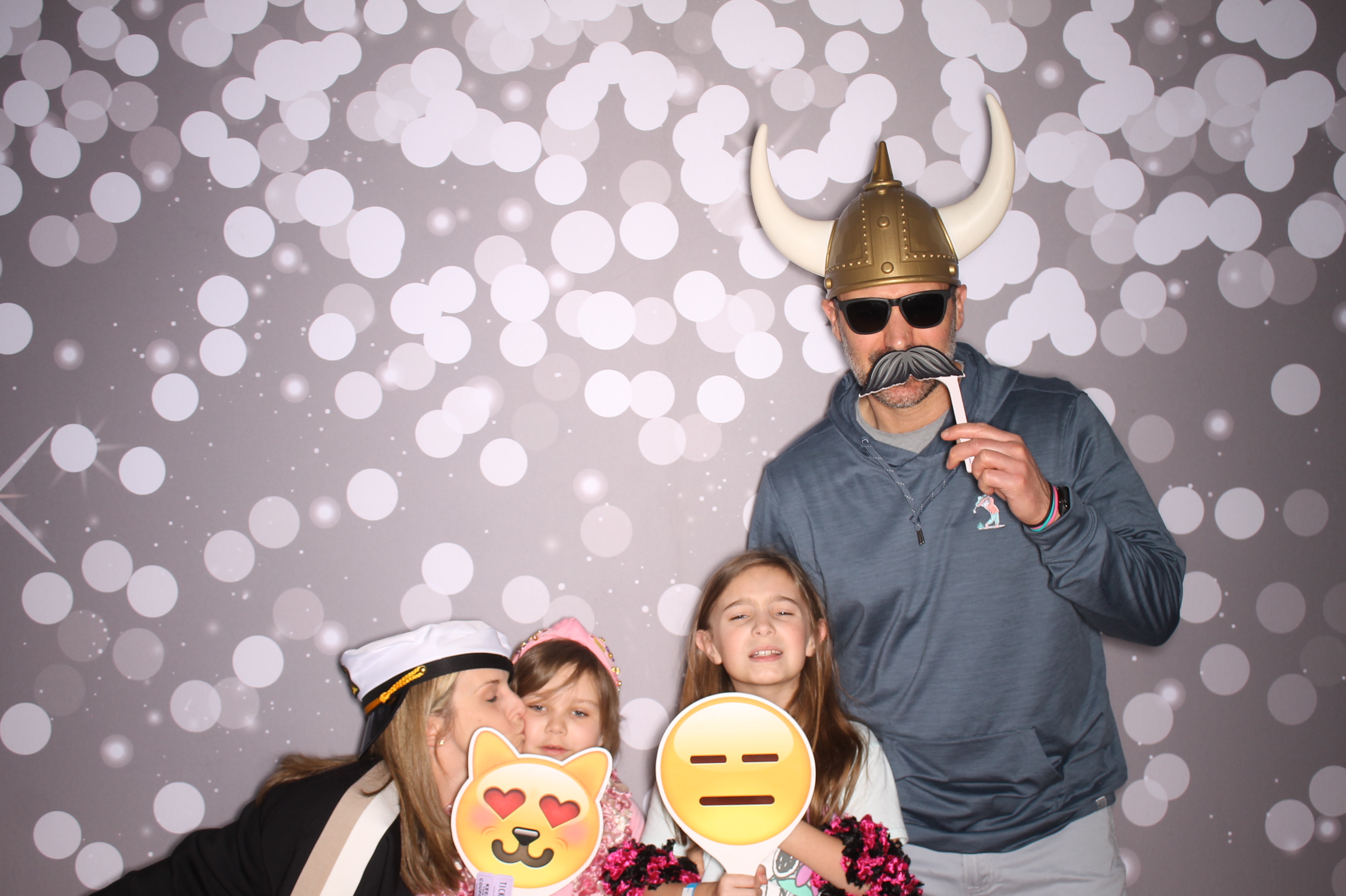 South Lebanon Elementary School Spring Frenzy | View more photos from the event at gallery.photoboothcincy.com/u/PhotoBoothCincy/South-Lebanon-Elementary-School-Spring-Frenzy