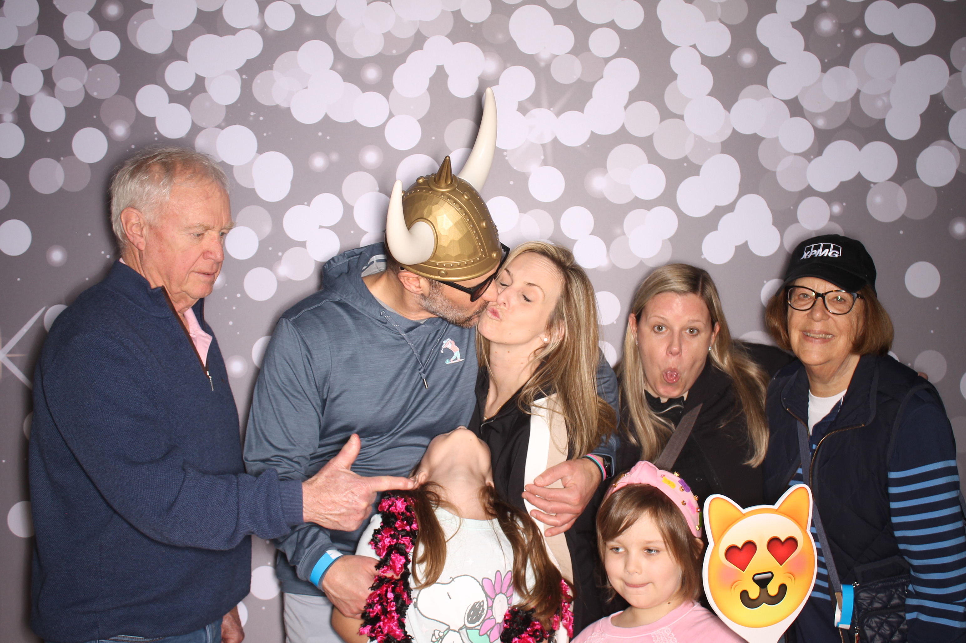 South Lebanon Elementary School Spring Frenzy | View more photos from the event at gallery.photoboothcincy.com/u/PhotoBoothCincy/South-Lebanon-Elementary-School-Spring-Frenzy