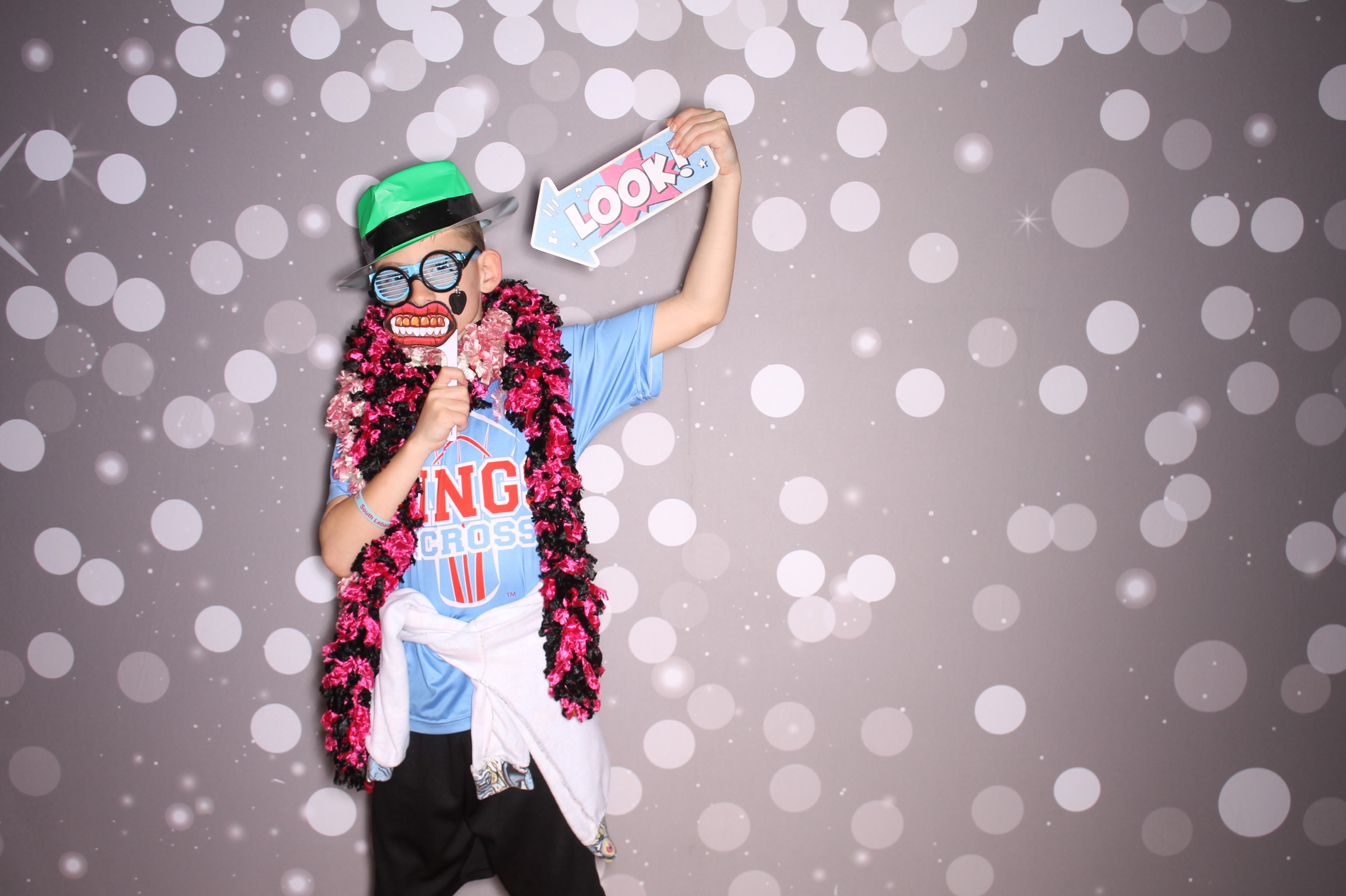 South Lebanon Elementary School Spring Frenzy | View more photos from the event at gallery.photoboothcincy.com/u/PhotoBoothCincy/South-Lebanon-Elementary-School-Spring-Frenzy