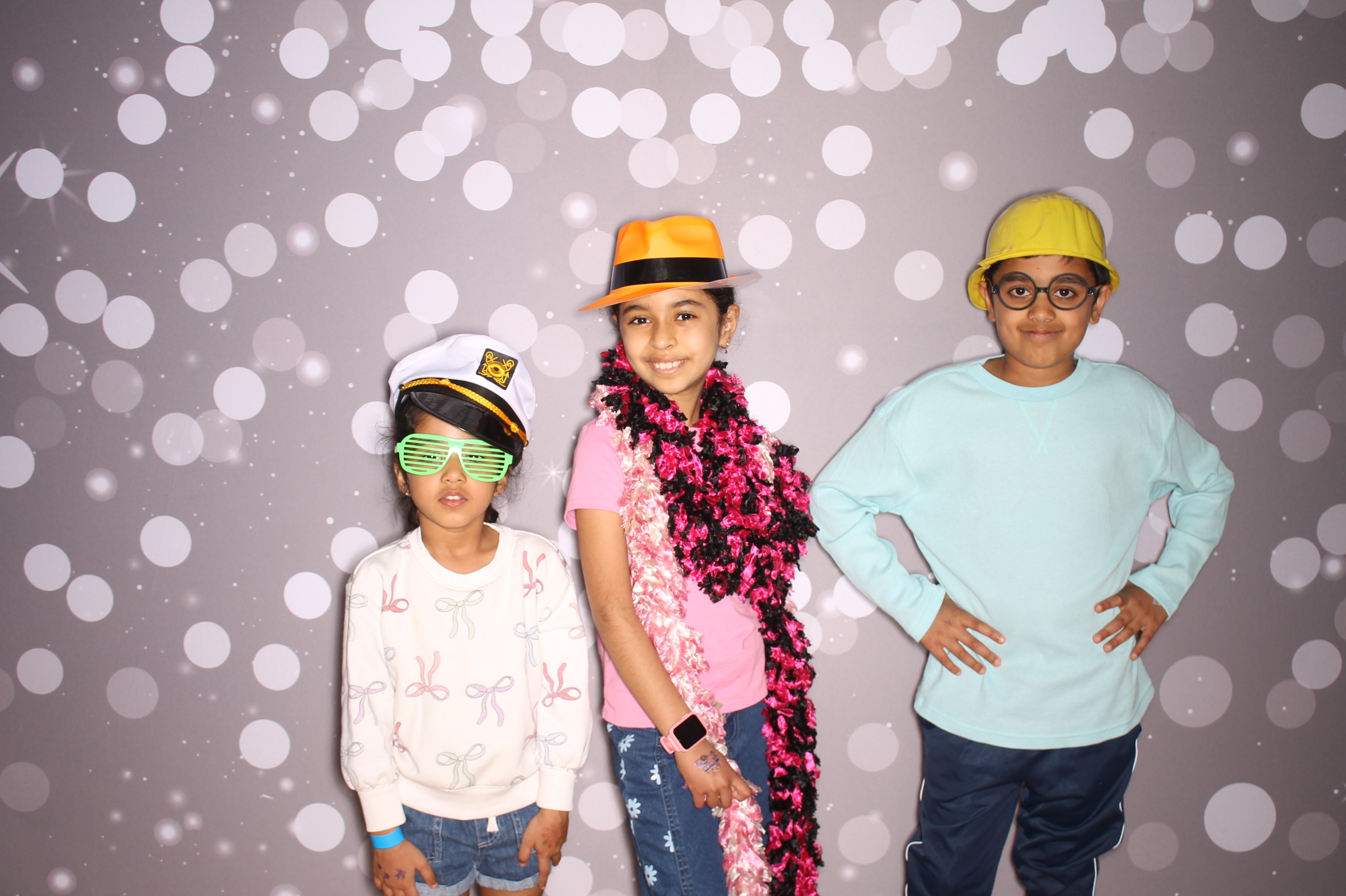 South Lebanon Elementary School Spring Frenzy | View more photos from the event at gallery.photoboothcincy.com/u/PhotoBoothCincy/South-Lebanon-Elementary-School-Spring-Frenzy