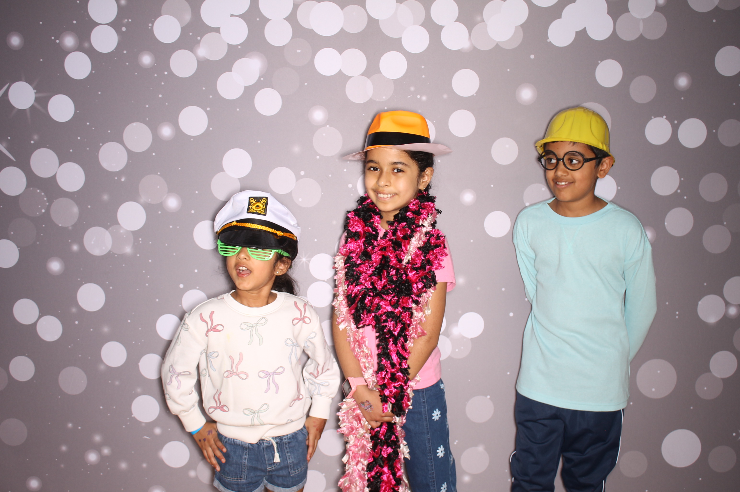 South Lebanon Elementary School Spring Frenzy | View more photos from the event at gallery.photoboothcincy.com/u/PhotoBoothCincy/South-Lebanon-Elementary-School-Spring-Frenzy