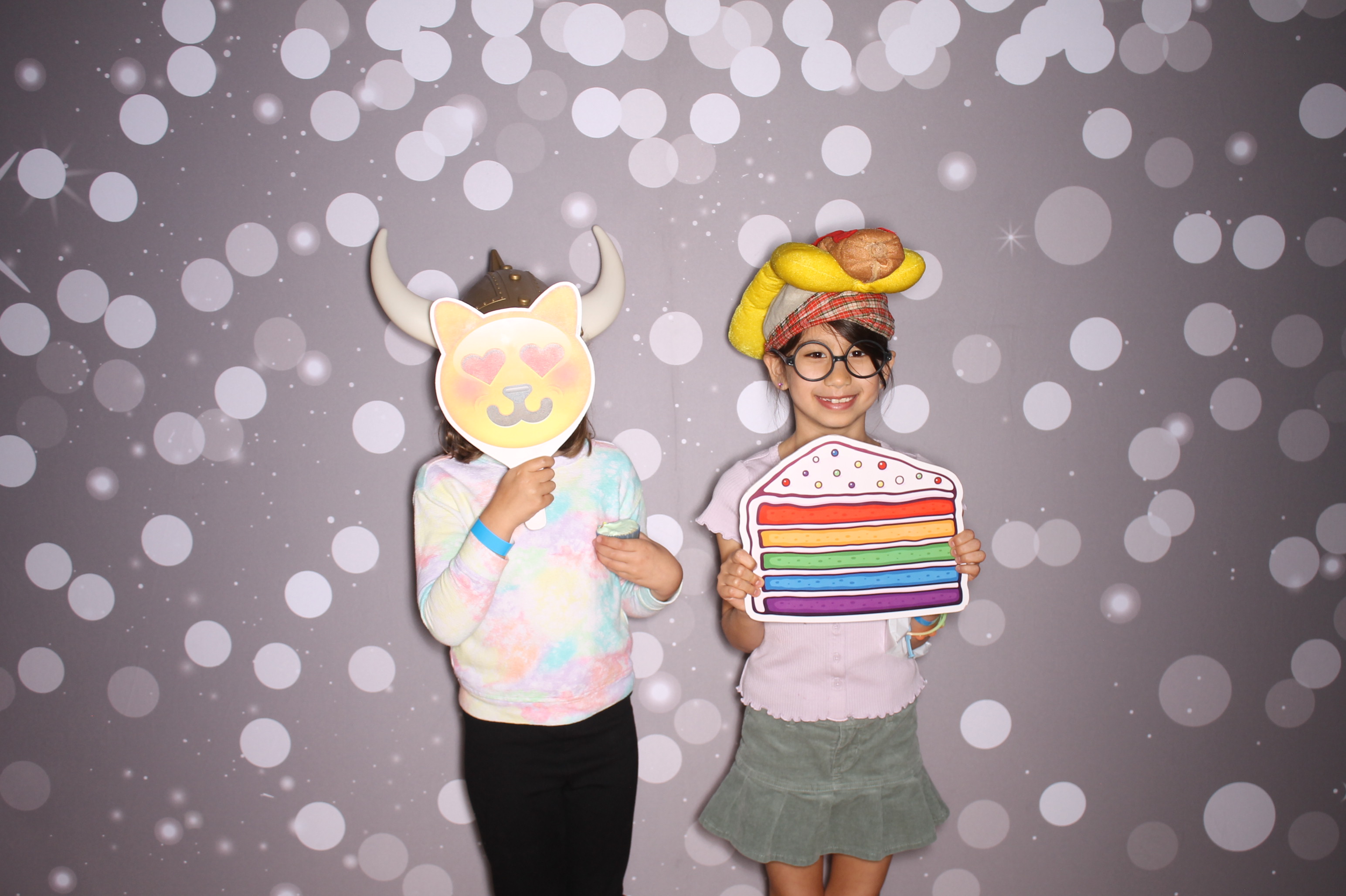 South Lebanon Elementary School Spring Frenzy | View more photos from the event at gallery.photoboothcincy.com/u/PhotoBoothCincy/South-Lebanon-Elementary-School-Spring-Frenzy