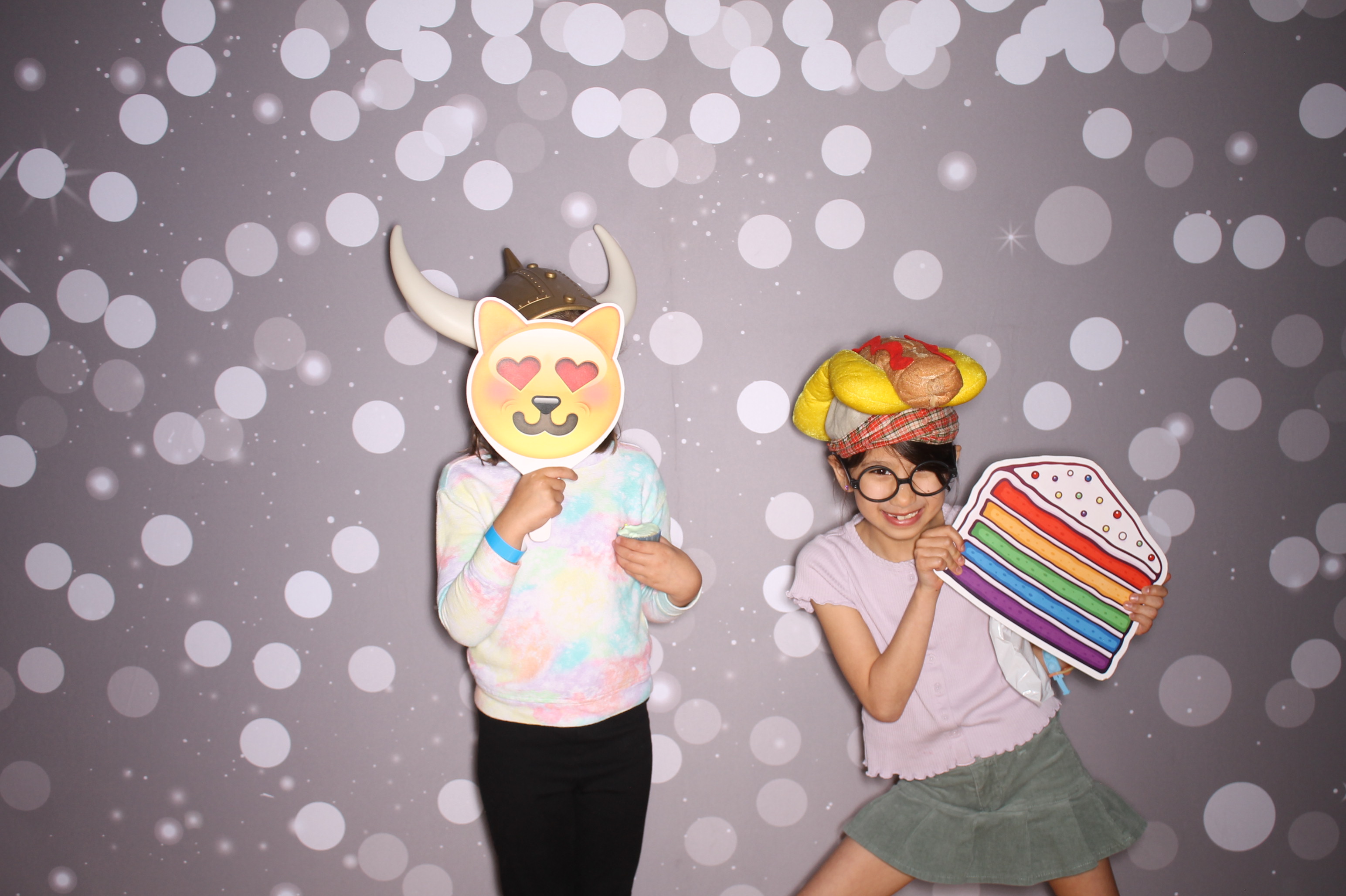 South Lebanon Elementary School Spring Frenzy | View more photos from the event at gallery.photoboothcincy.com/u/PhotoBoothCincy/South-Lebanon-Elementary-School-Spring-Frenzy