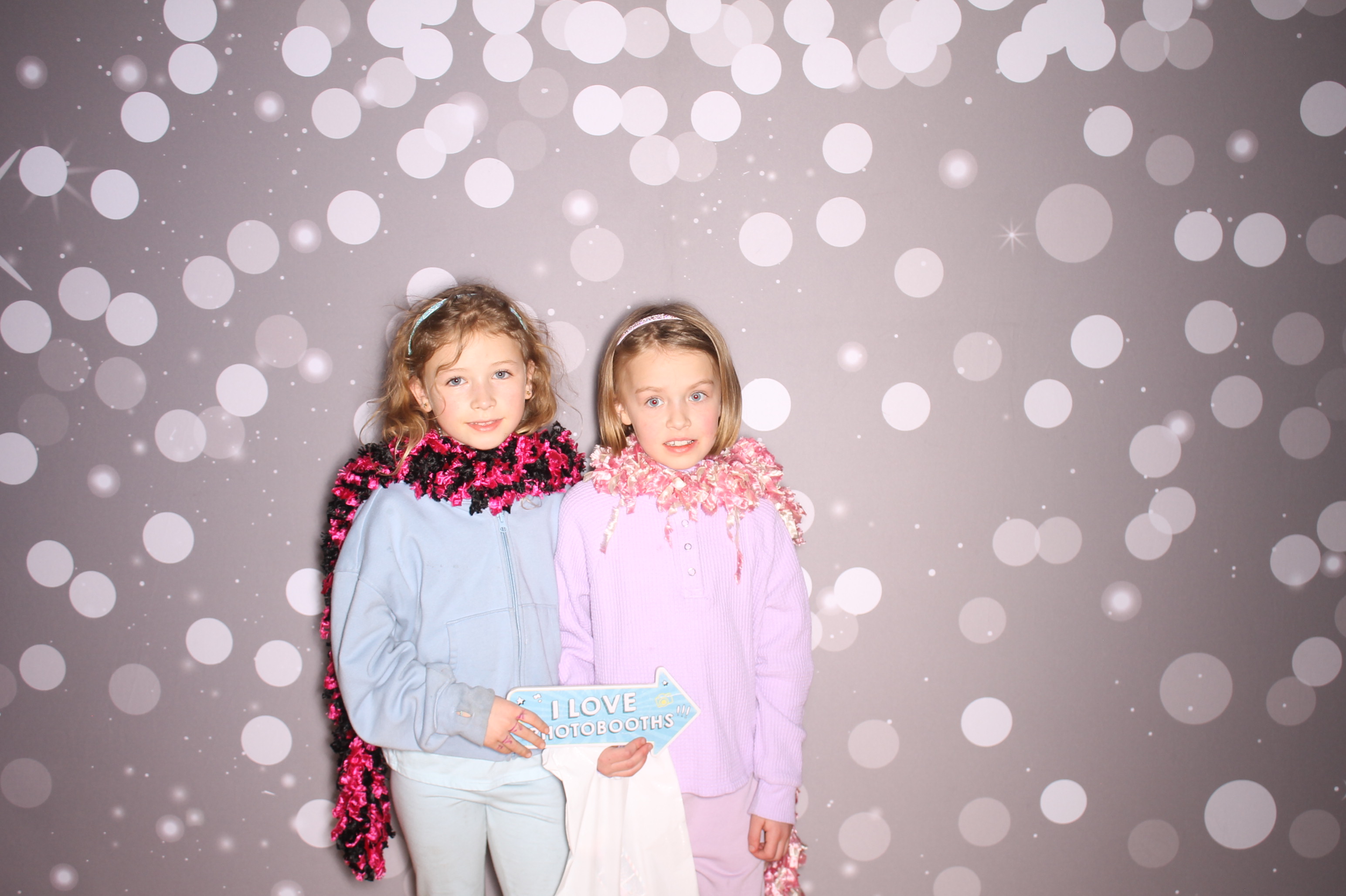 South Lebanon Elementary School Spring Frenzy | View more photos from the event at gallery.photoboothcincy.com/u/PhotoBoothCincy/South-Lebanon-Elementary-School-Spring-Frenzy