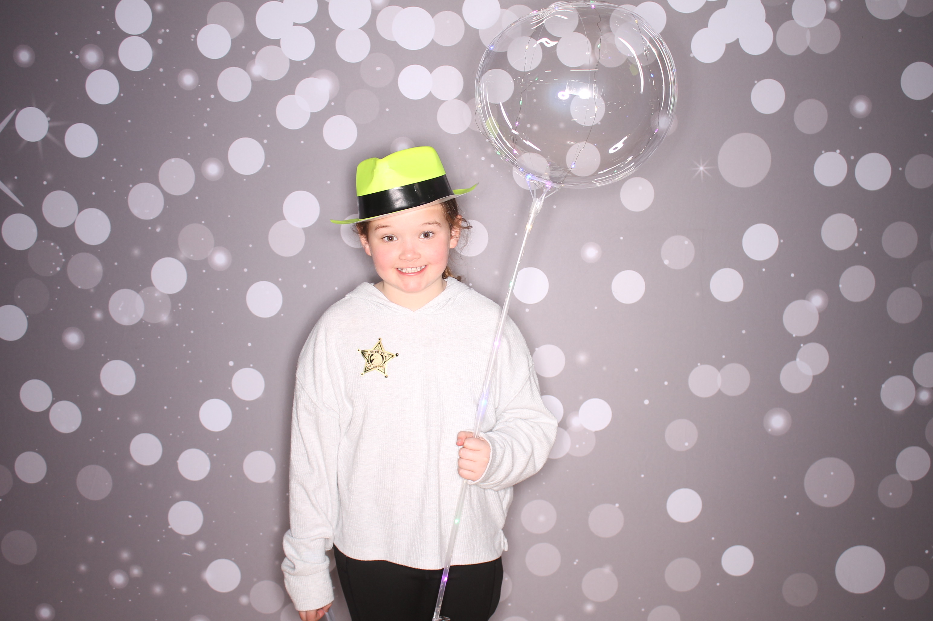 South Lebanon Elementary School Spring Frenzy | View more photos from the event at gallery.photoboothcincy.com/u/PhotoBoothCincy/South-Lebanon-Elementary-School-Spring-Frenzy