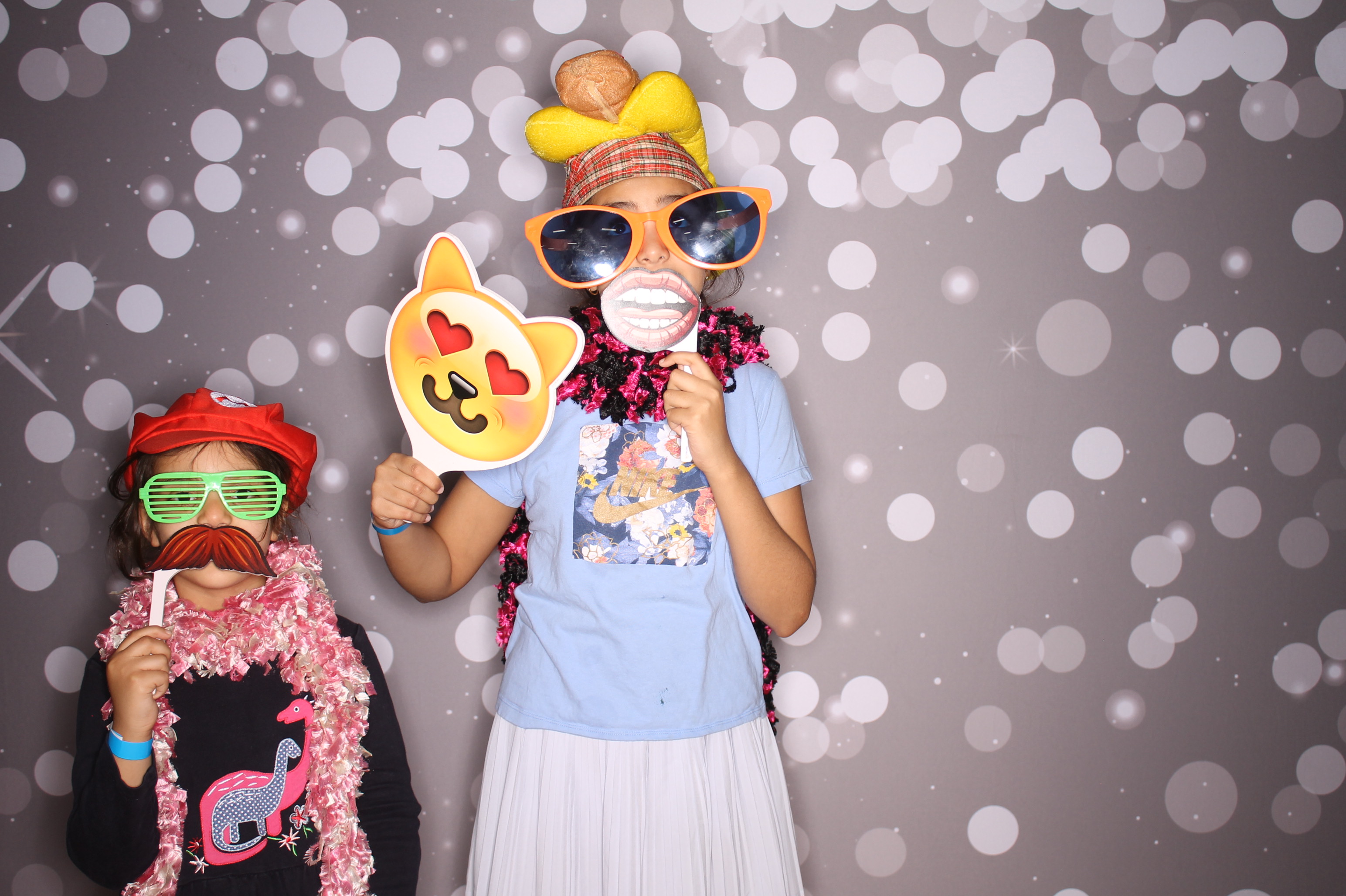 South Lebanon Elementary School Spring Frenzy | View more photos from the event at gallery.photoboothcincy.com/u/PhotoBoothCincy/South-Lebanon-Elementary-School-Spring-Frenzy