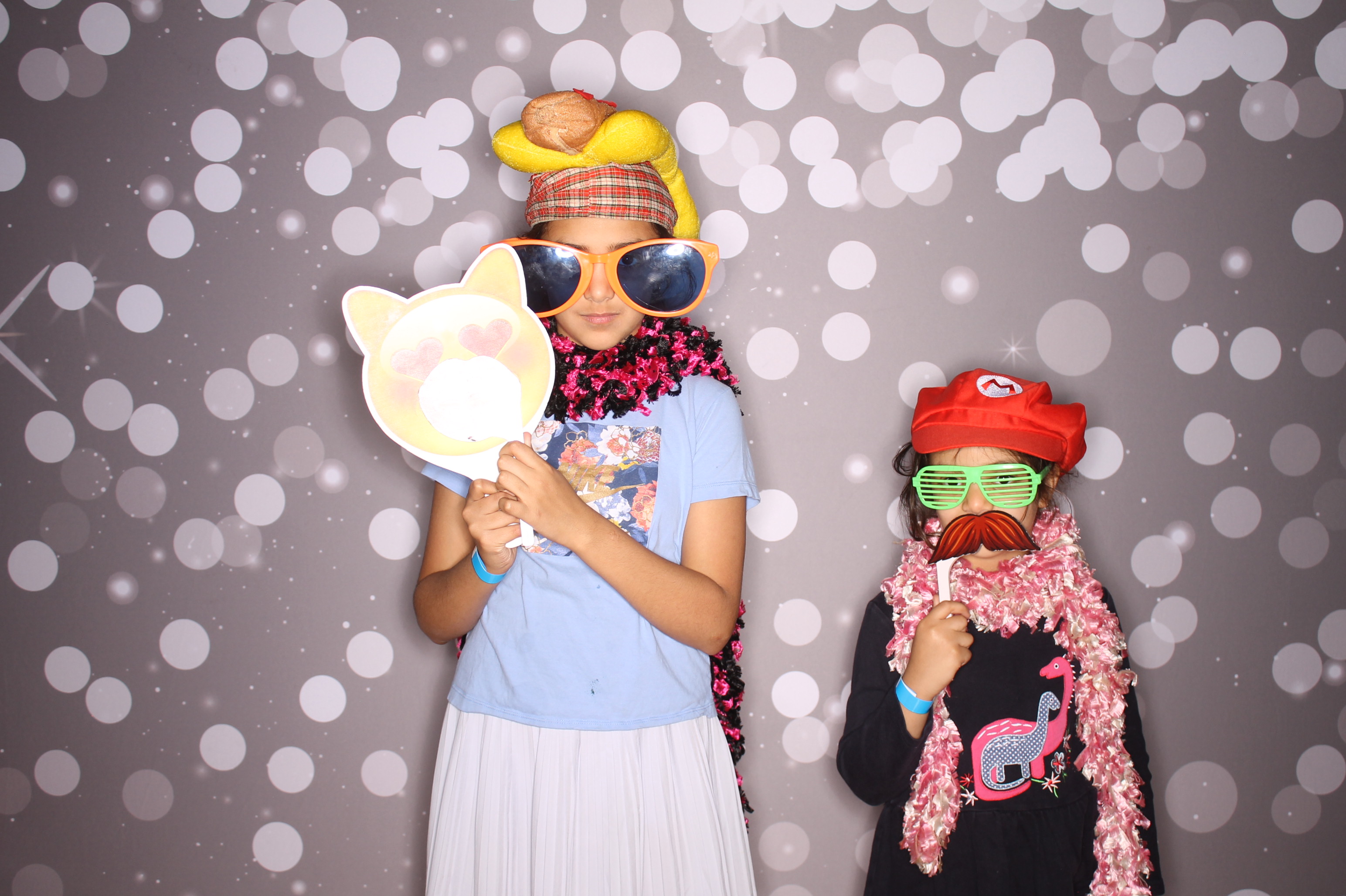 South Lebanon Elementary School Spring Frenzy | View more photos from the event at gallery.photoboothcincy.com/u/PhotoBoothCincy/South-Lebanon-Elementary-School-Spring-Frenzy