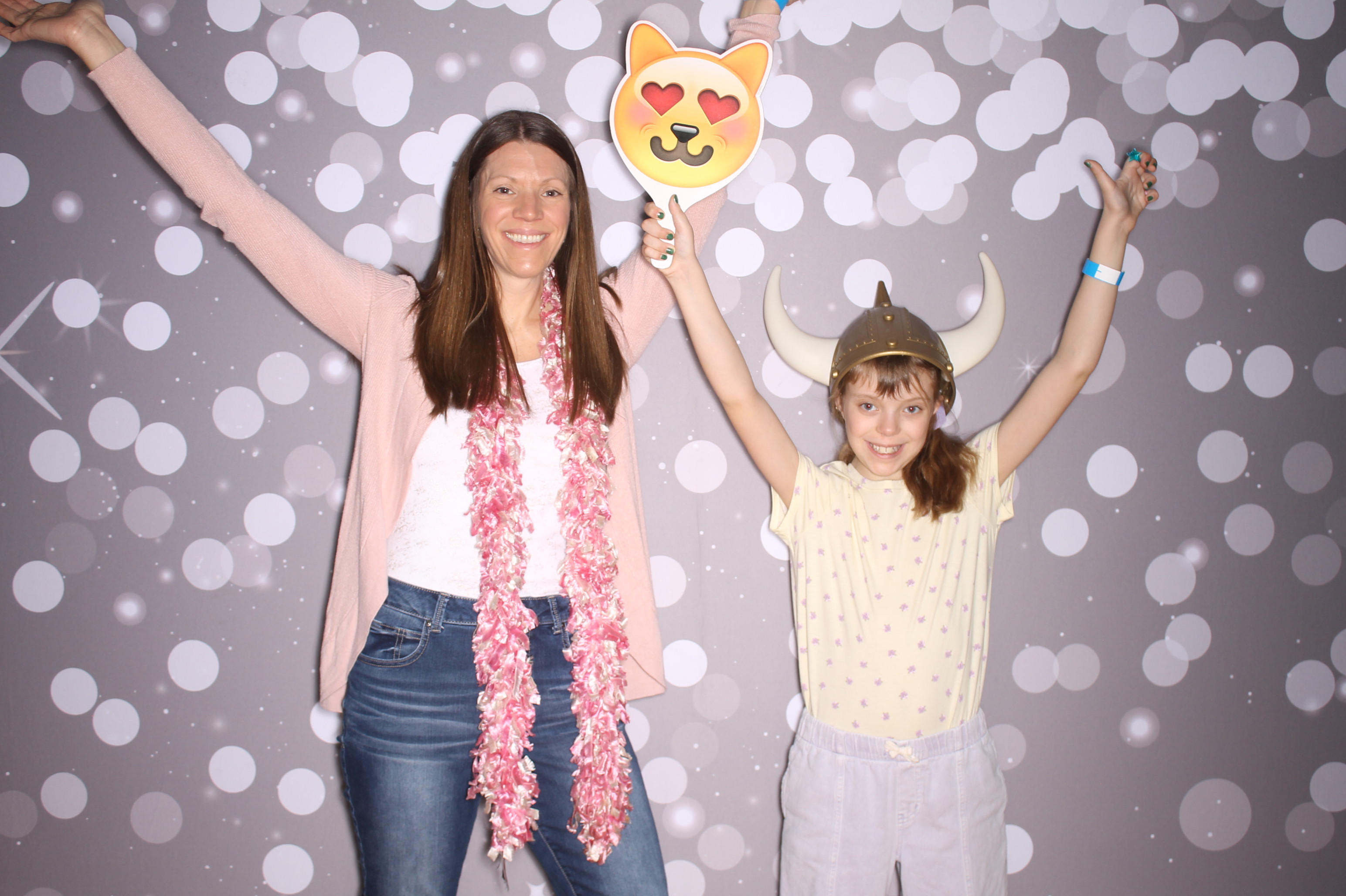 South Lebanon Elementary School Spring Frenzy | View more photos from the event at gallery.photoboothcincy.com/u/PhotoBoothCincy/South-Lebanon-Elementary-School-Spring-Frenzy
