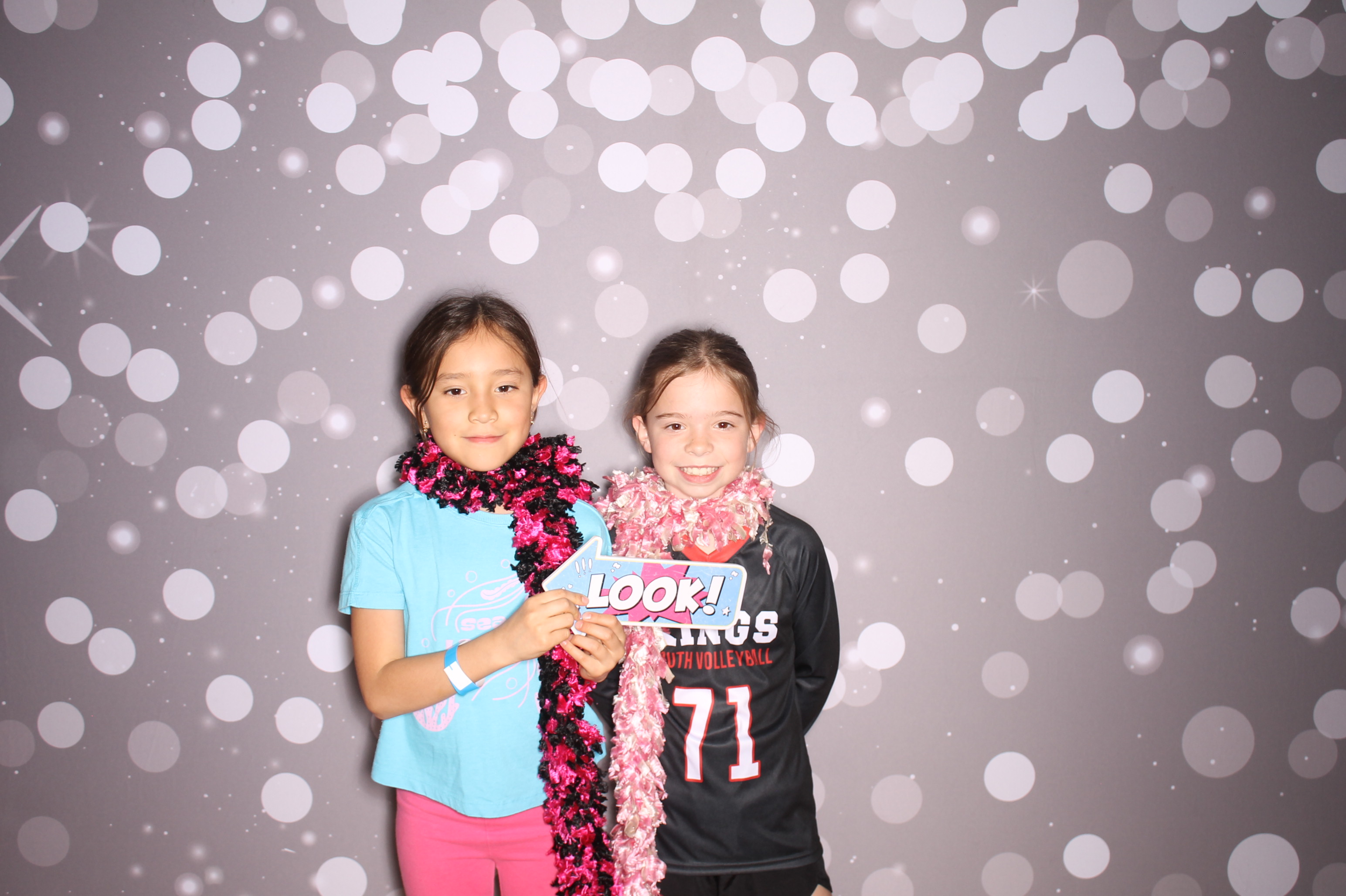 South Lebanon Elementary School Spring Frenzy | View more photos from the event at gallery.photoboothcincy.com/u/PhotoBoothCincy/South-Lebanon-Elementary-School-Spring-Frenzy