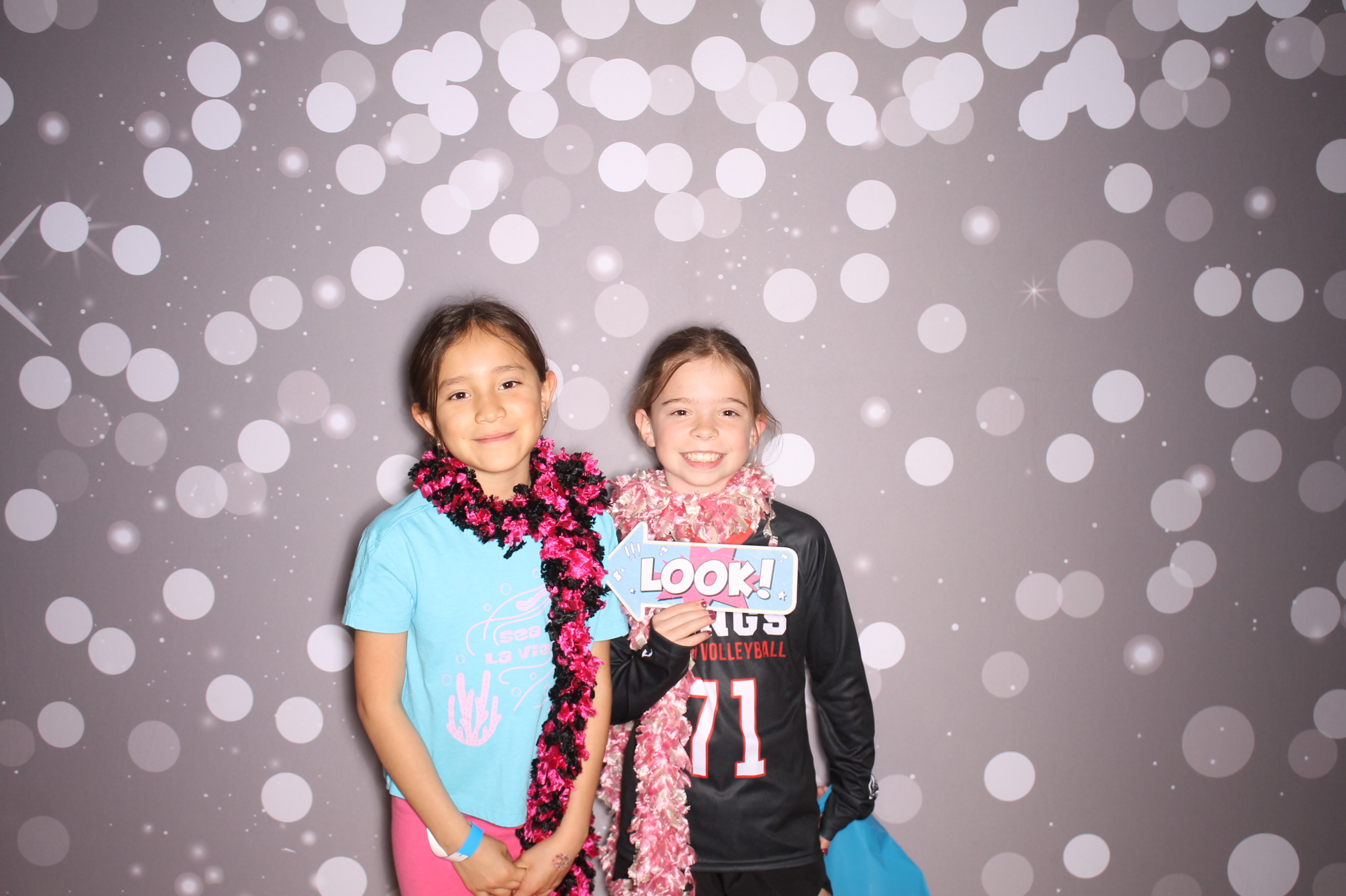 South Lebanon Elementary School Spring Frenzy | View more photos from the event at gallery.photoboothcincy.com/u/PhotoBoothCincy/South-Lebanon-Elementary-School-Spring-Frenzy