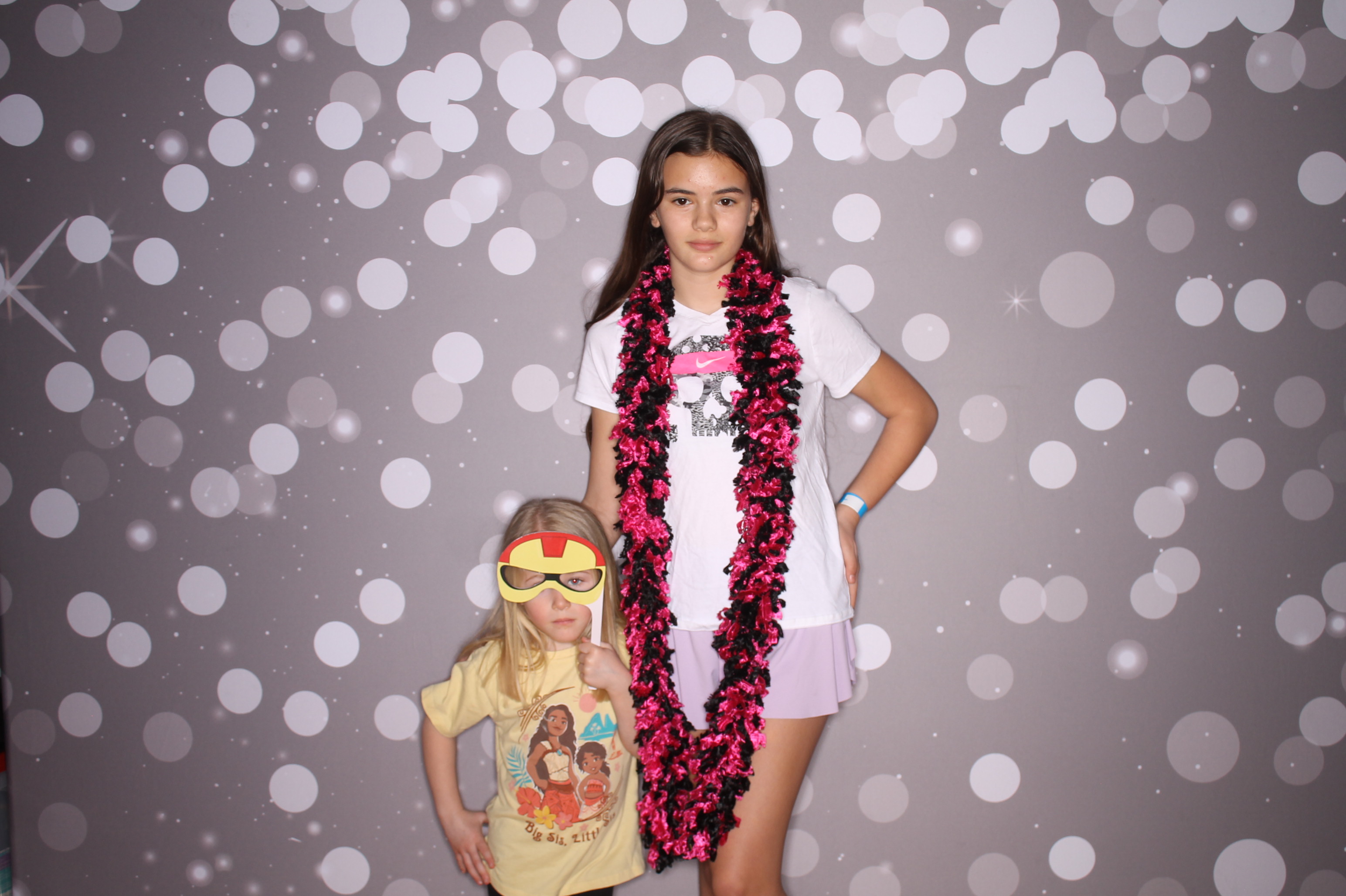 South Lebanon Elementary School Spring Frenzy | View more photos from the event at gallery.photoboothcincy.com/u/PhotoBoothCincy/South-Lebanon-Elementary-School-Spring-Frenzy