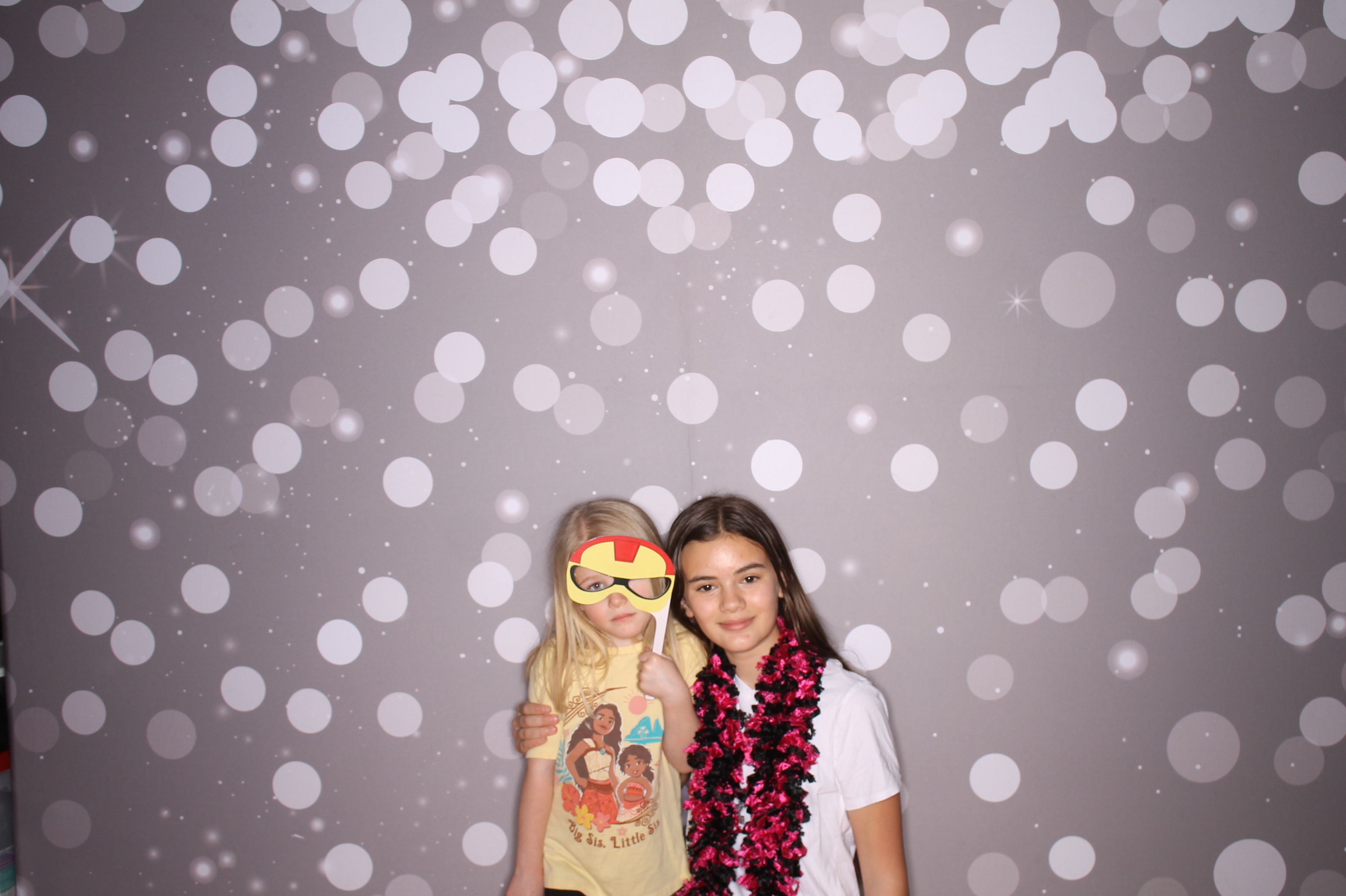 South Lebanon Elementary School Spring Frenzy | View more photos from the event at gallery.photoboothcincy.com/u/PhotoBoothCincy/South-Lebanon-Elementary-School-Spring-Frenzy