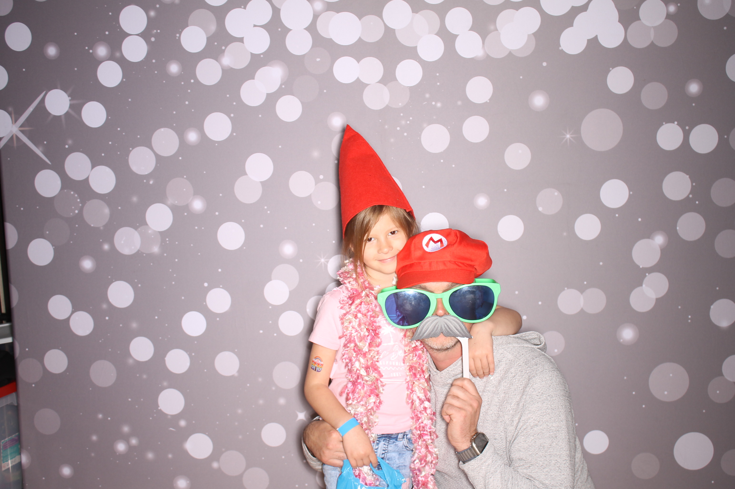 South Lebanon Elementary School Spring Frenzy | View more photos from the event at gallery.photoboothcincy.com/u/PhotoBoothCincy/South-Lebanon-Elementary-School-Spring-Frenzy