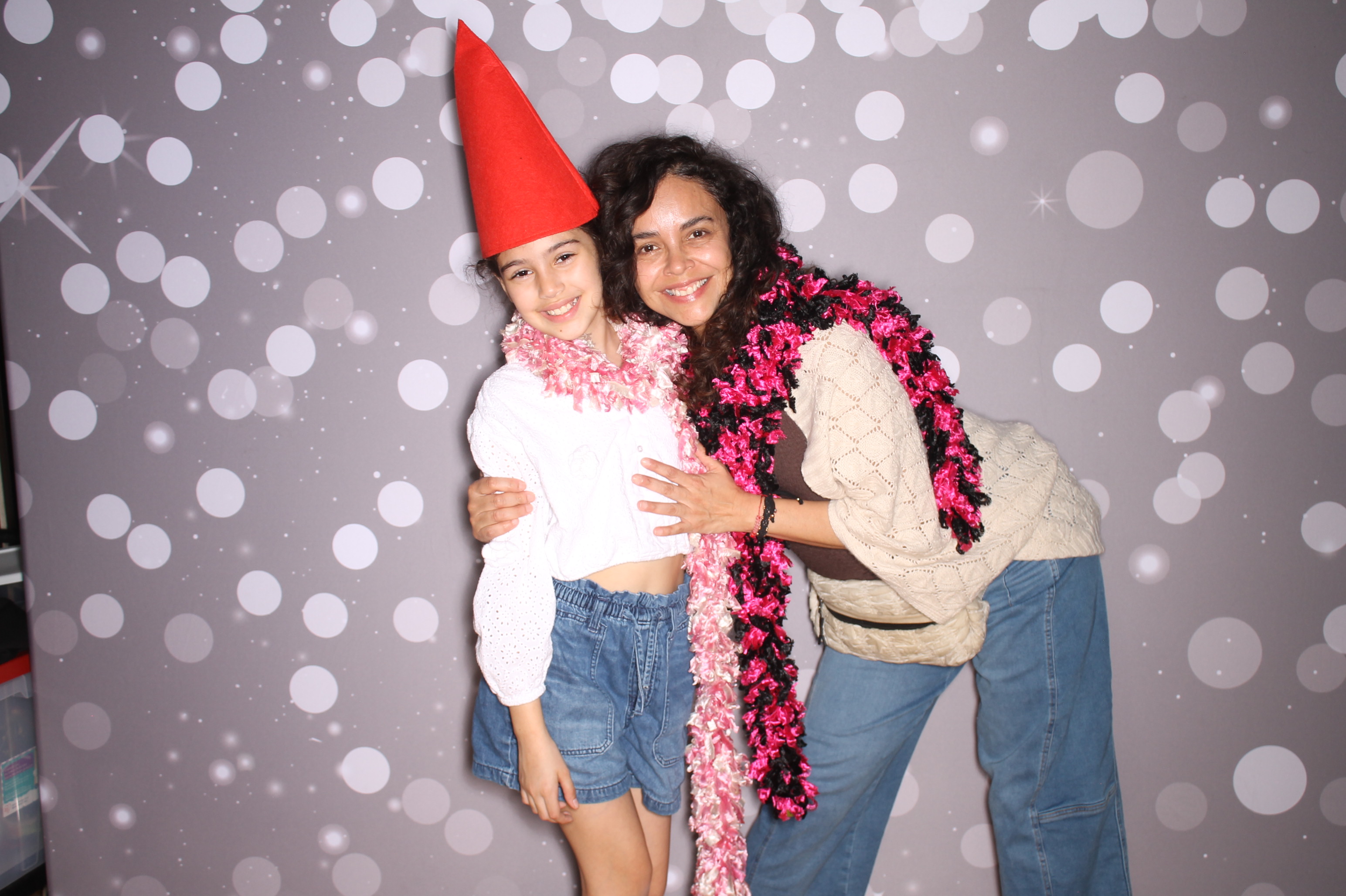 South Lebanon Elementary School Spring Frenzy | View more photos from the event at gallery.photoboothcincy.com/u/PhotoBoothCincy/South-Lebanon-Elementary-School-Spring-Frenzy