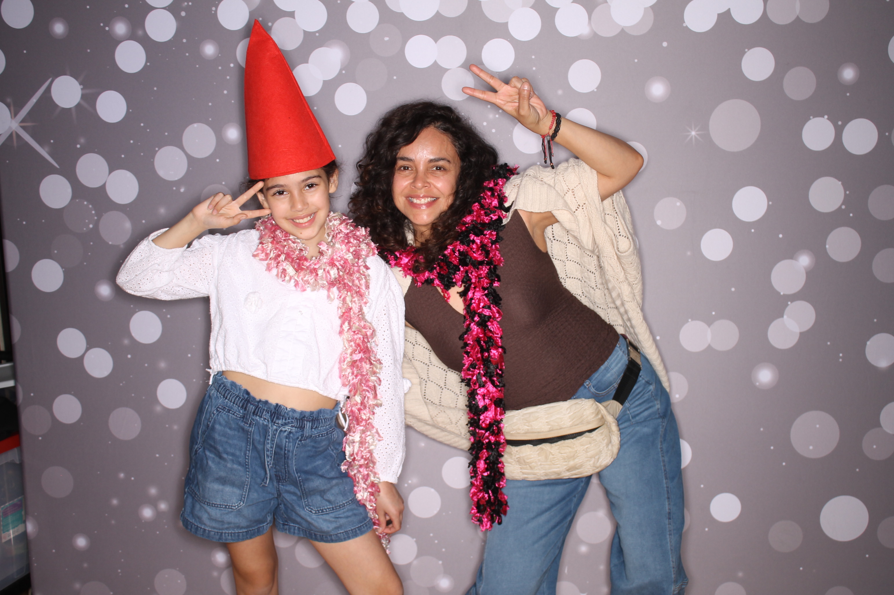 South Lebanon Elementary School Spring Frenzy | View more photos from the event at gallery.photoboothcincy.com/u/PhotoBoothCincy/South-Lebanon-Elementary-School-Spring-Frenzy