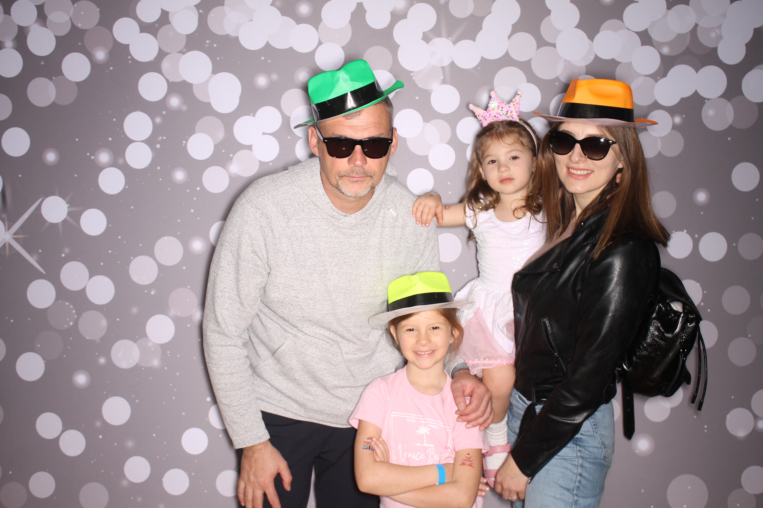 South Lebanon Elementary School Spring Frenzy | View more photos from the event at gallery.photoboothcincy.com/u/PhotoBoothCincy/South-Lebanon-Elementary-School-Spring-Frenzy
