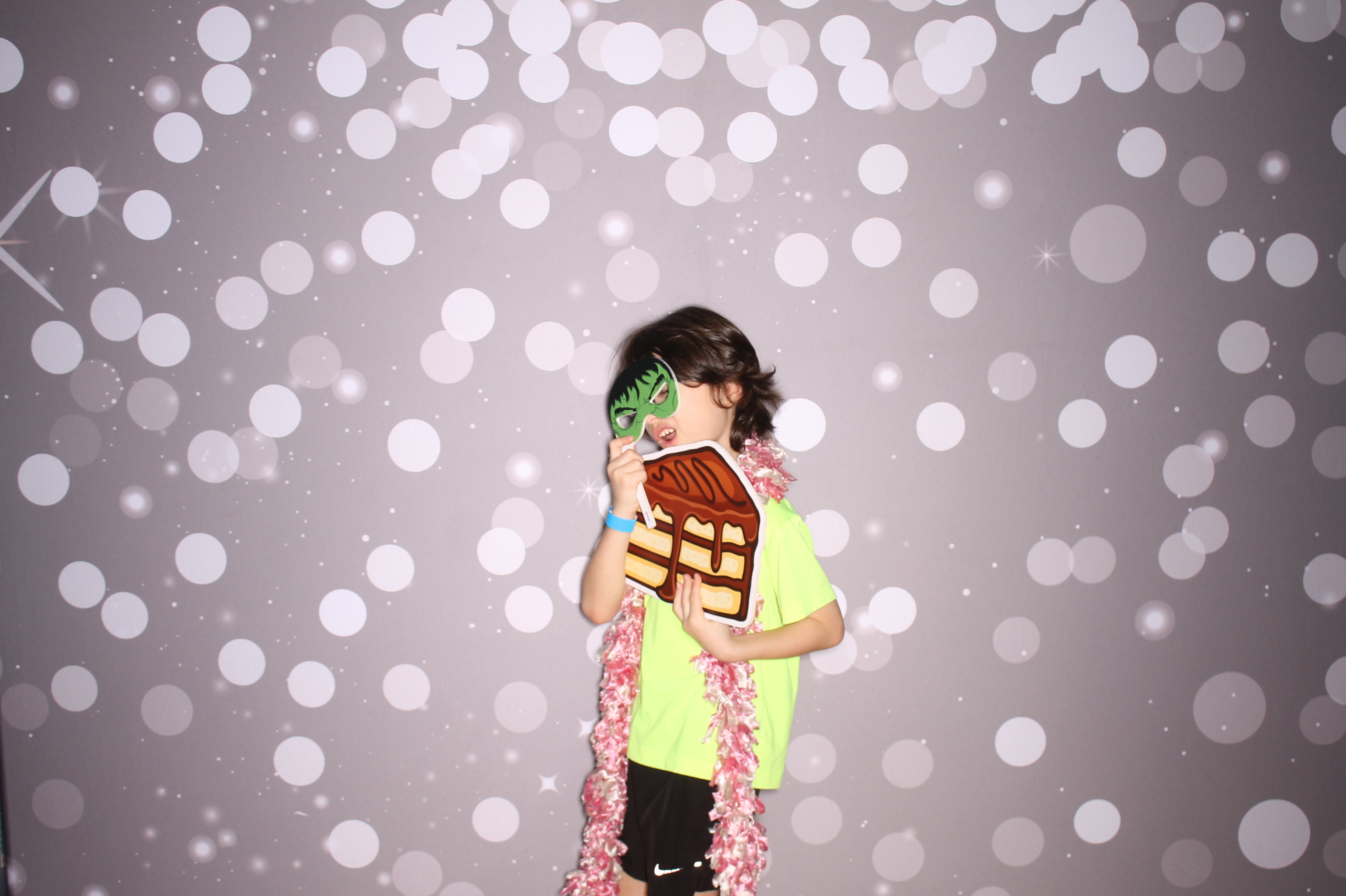 South Lebanon Elementary School Spring Frenzy | View more photos from the event at gallery.photoboothcincy.com/u/PhotoBoothCincy/South-Lebanon-Elementary-School-Spring-Frenzy
