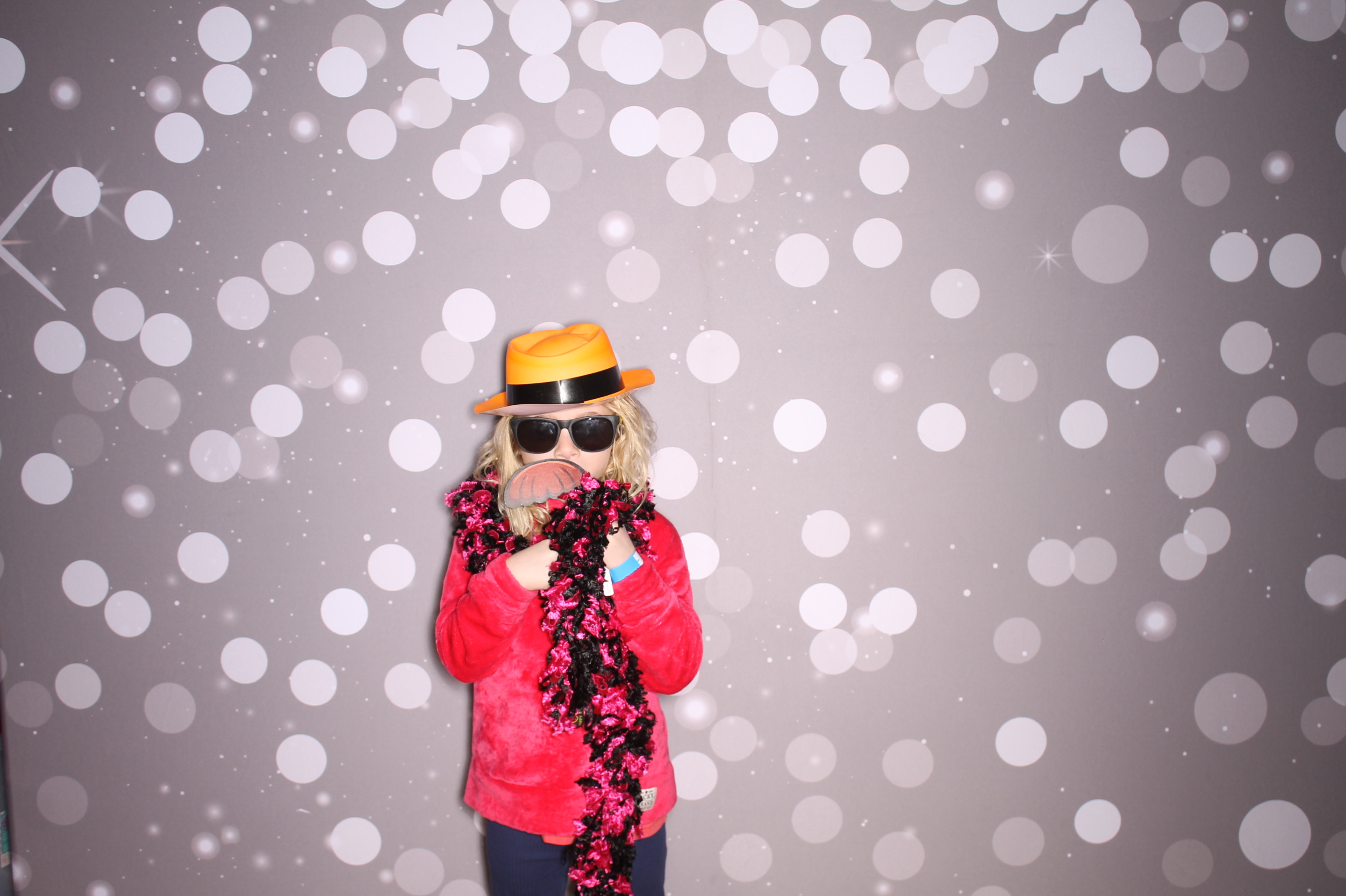 South Lebanon Elementary School Spring Frenzy | View more photos from the event at gallery.photoboothcincy.com/u/PhotoBoothCincy/South-Lebanon-Elementary-School-Spring-Frenzy