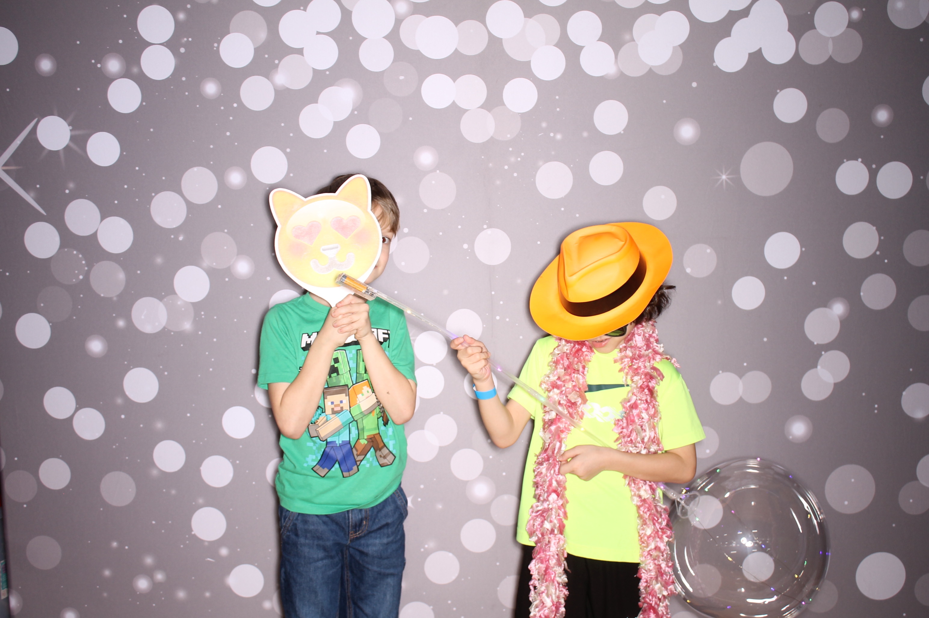 South Lebanon Elementary School Spring Frenzy | View more photos from the event at gallery.photoboothcincy.com/u/PhotoBoothCincy/South-Lebanon-Elementary-School-Spring-Frenzy